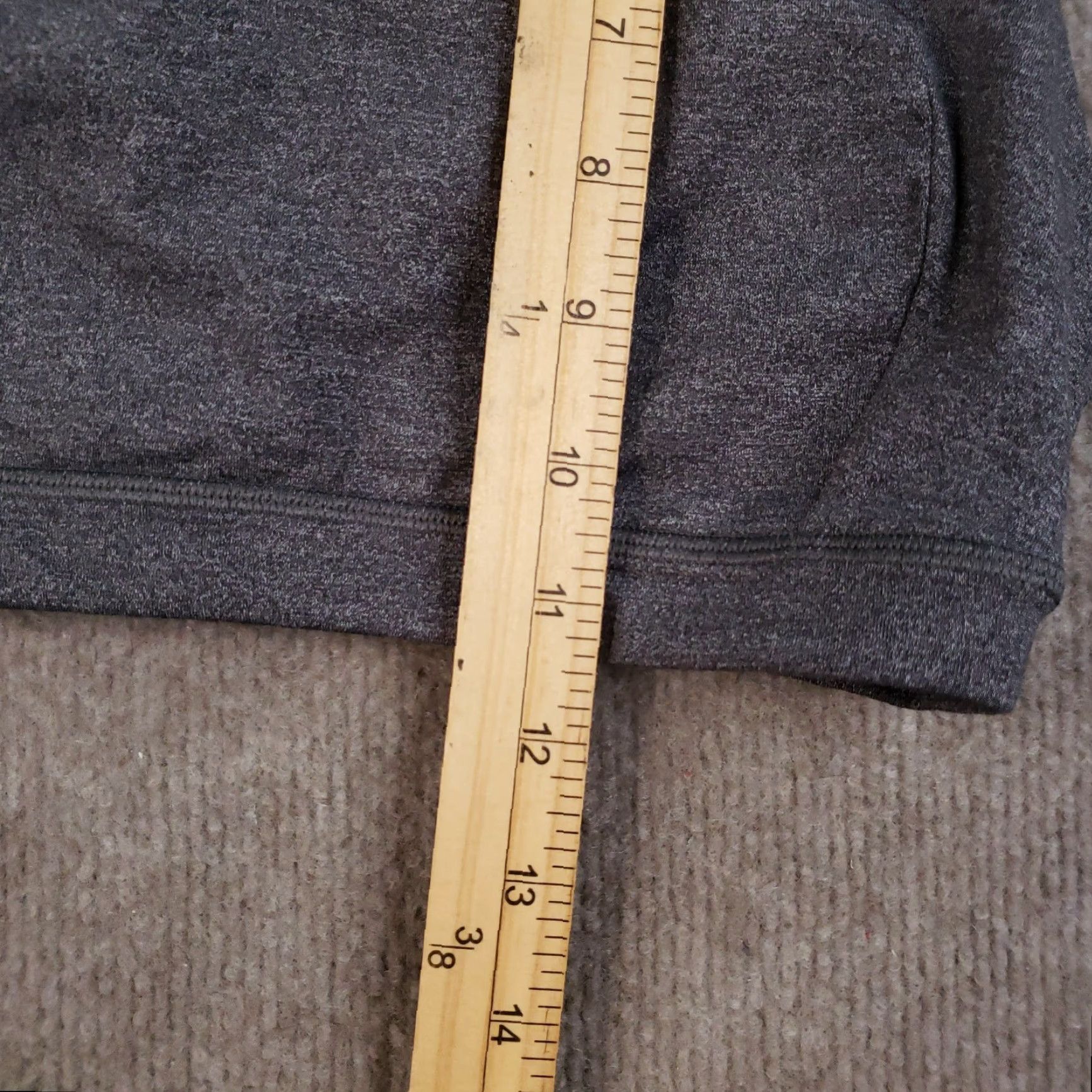Lululemon VINTAGE Lululemon Sports Bra Women's Size 4 Gray High Neck Yoga Activewear Size ONE SIZE - 5 Thumbnail