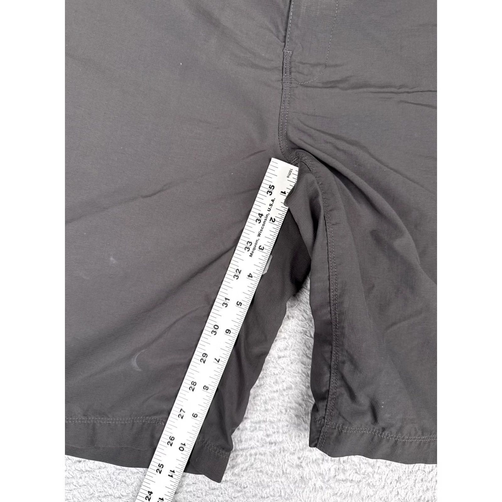 The North Face The North Face Shorts Mens Medium Gray Microfiber 10 Inseam Elastic Waist Casual Size US 31 - 6 Thumbnail