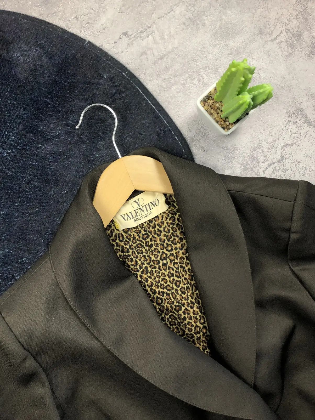 Valentino VALENTINO Luxury Vintage Boutique Leopard Blazer Size L / US 10 / IT 46 - 4 Thumbnail