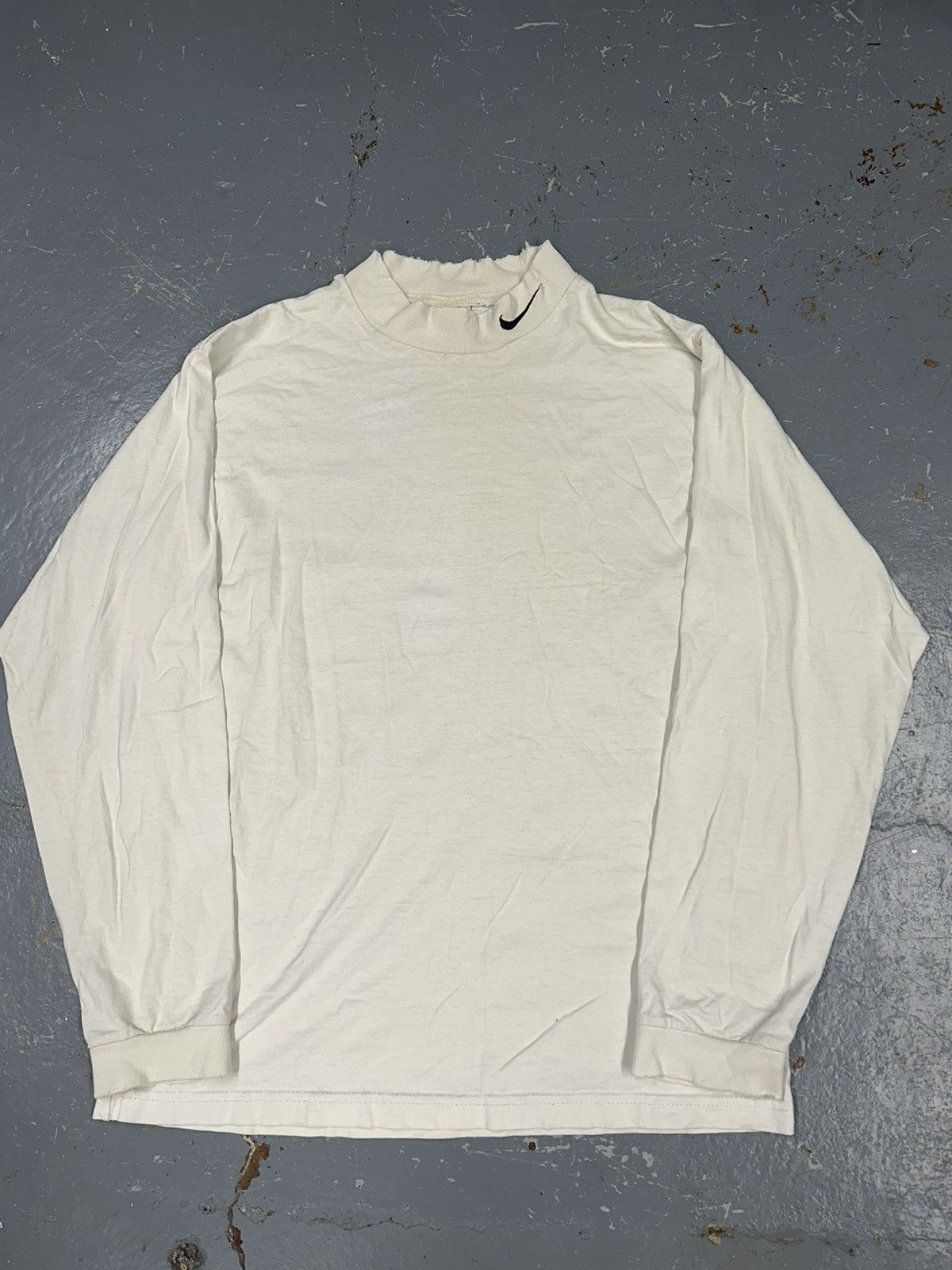 Nike × Vintage Crazy Vintage 90s Essential White Nike Mockneck Longsleeve T Size US L / EU 52-54 / 3 - 1 Thumbnail