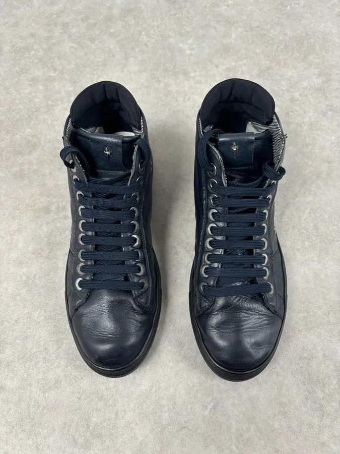 Vintage Cesare Paciotti Navy Eyelet Leather High Sneakers Size US 7 / EU 40 - 2 Thumbnail