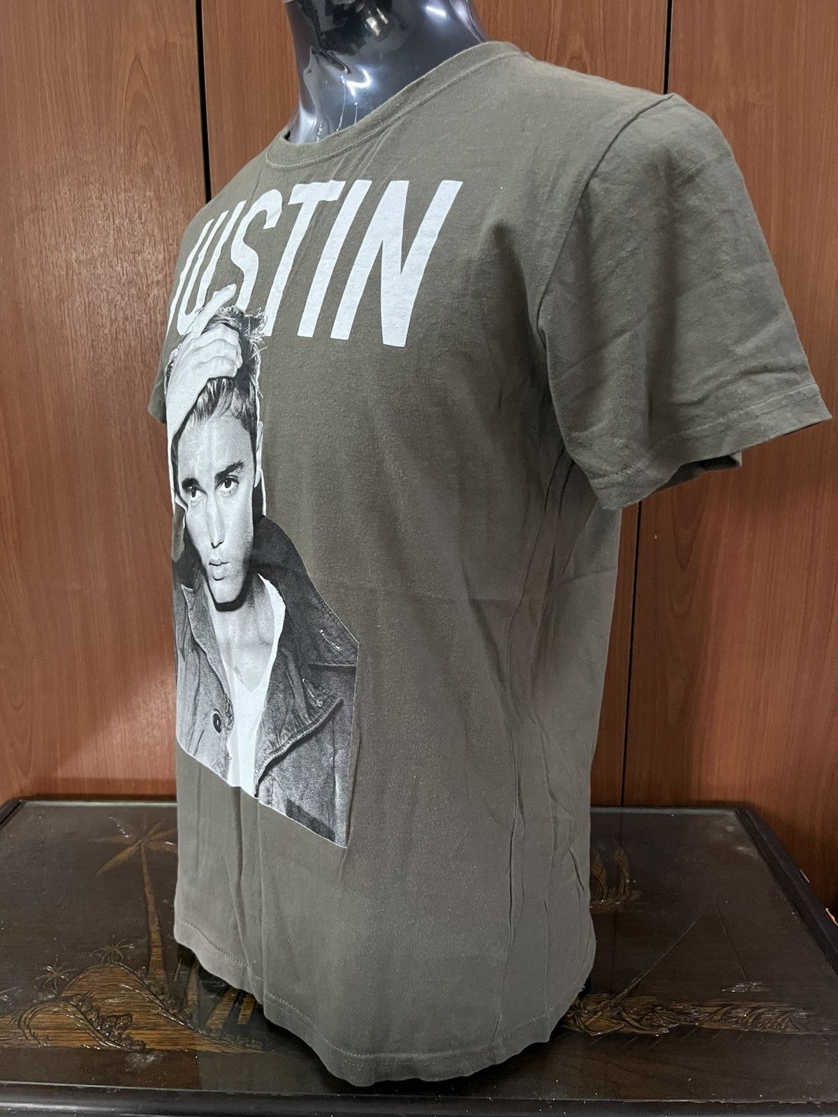Justin Bieber Justin bieber Size US M / EU 48-50 / 2 - 4 Thumbnail