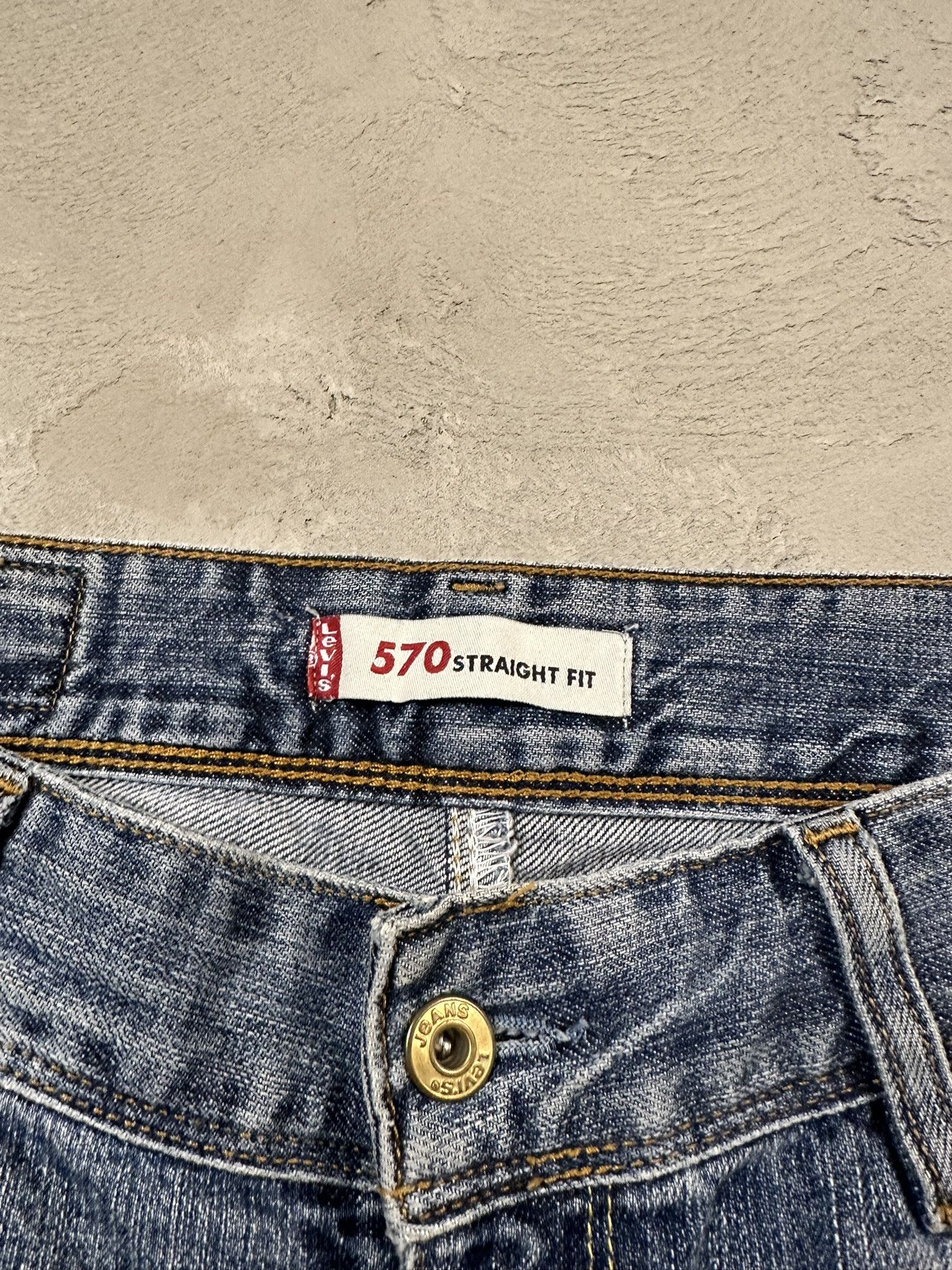 Levi's Vintage Levi's 570 Faded Straight Denim Pants Size US 32 / EU 48 - 9 Thumbnail