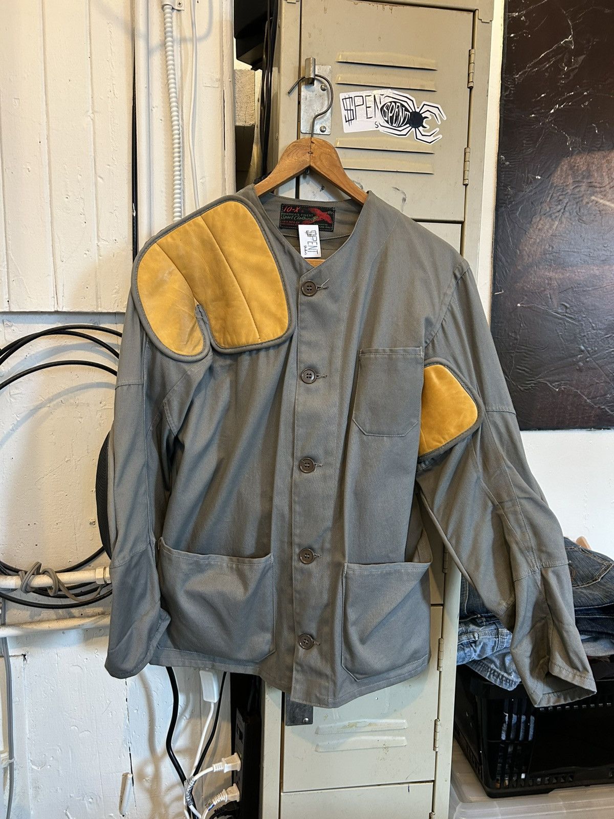 Vintage Vintage 1960s hunting patch jacket Size US L / EU 52-54 / 3 - 1 Thumbnail