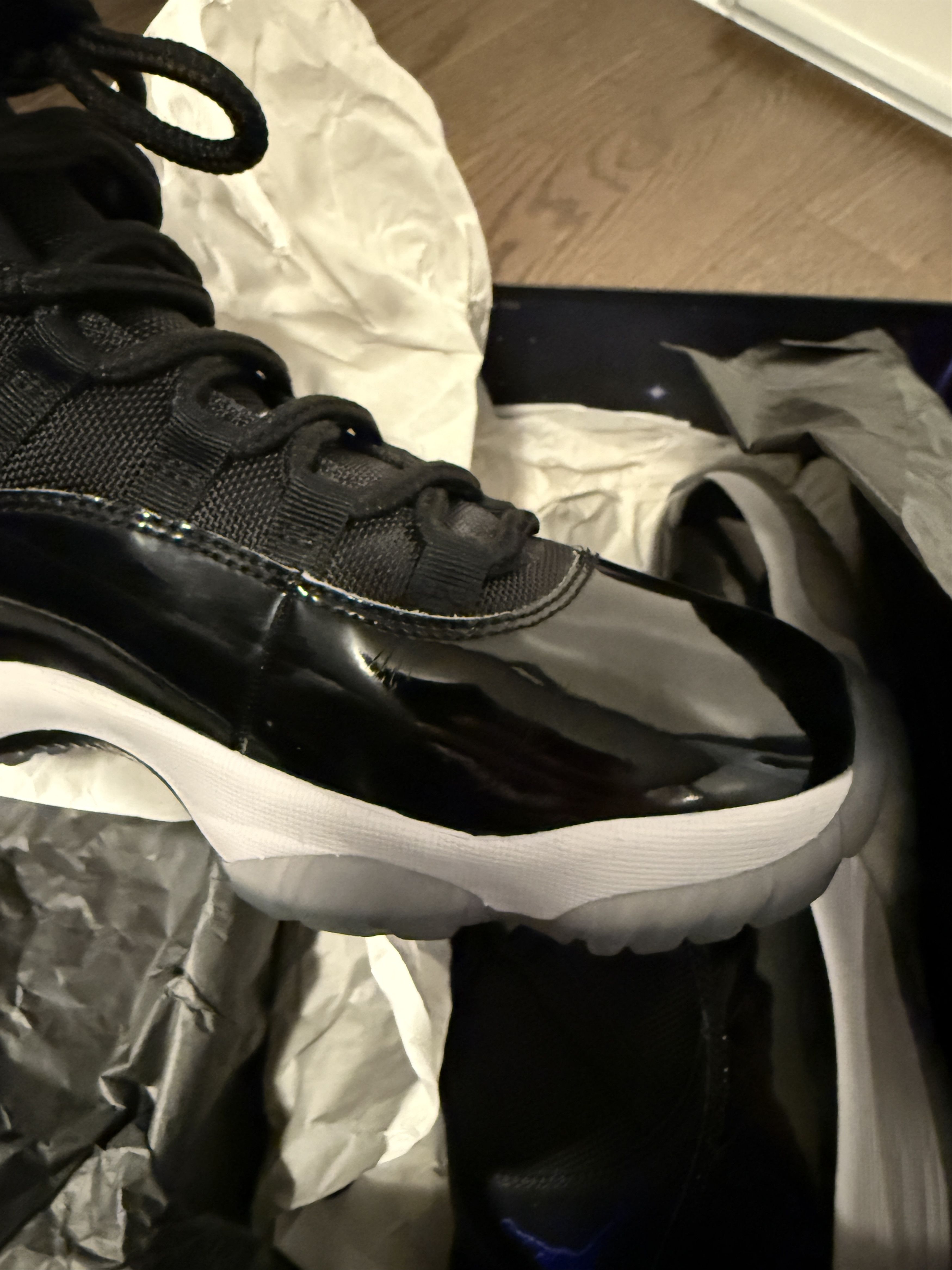 Jordan Brand Jordan 11 Space Jam - 2016 Retro - Size 9 Size US 9 / EU 42 - 7 Thumbnail