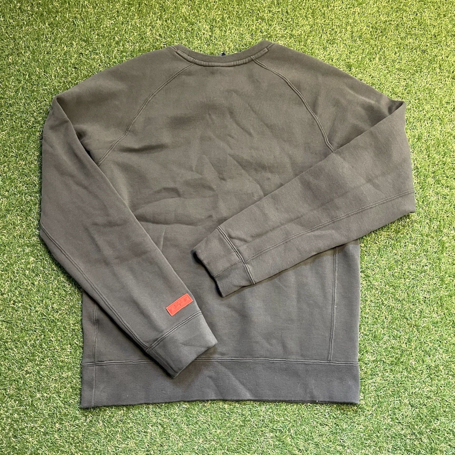 Nike Nike Crewneck Sweatshirt Men S Green Cavs LeBron James Club Fleece Pouch Pockets Loose Fit XS No? Wait Not include. Size US S / EU 44-46 / 1 - 3 Thumbnail
