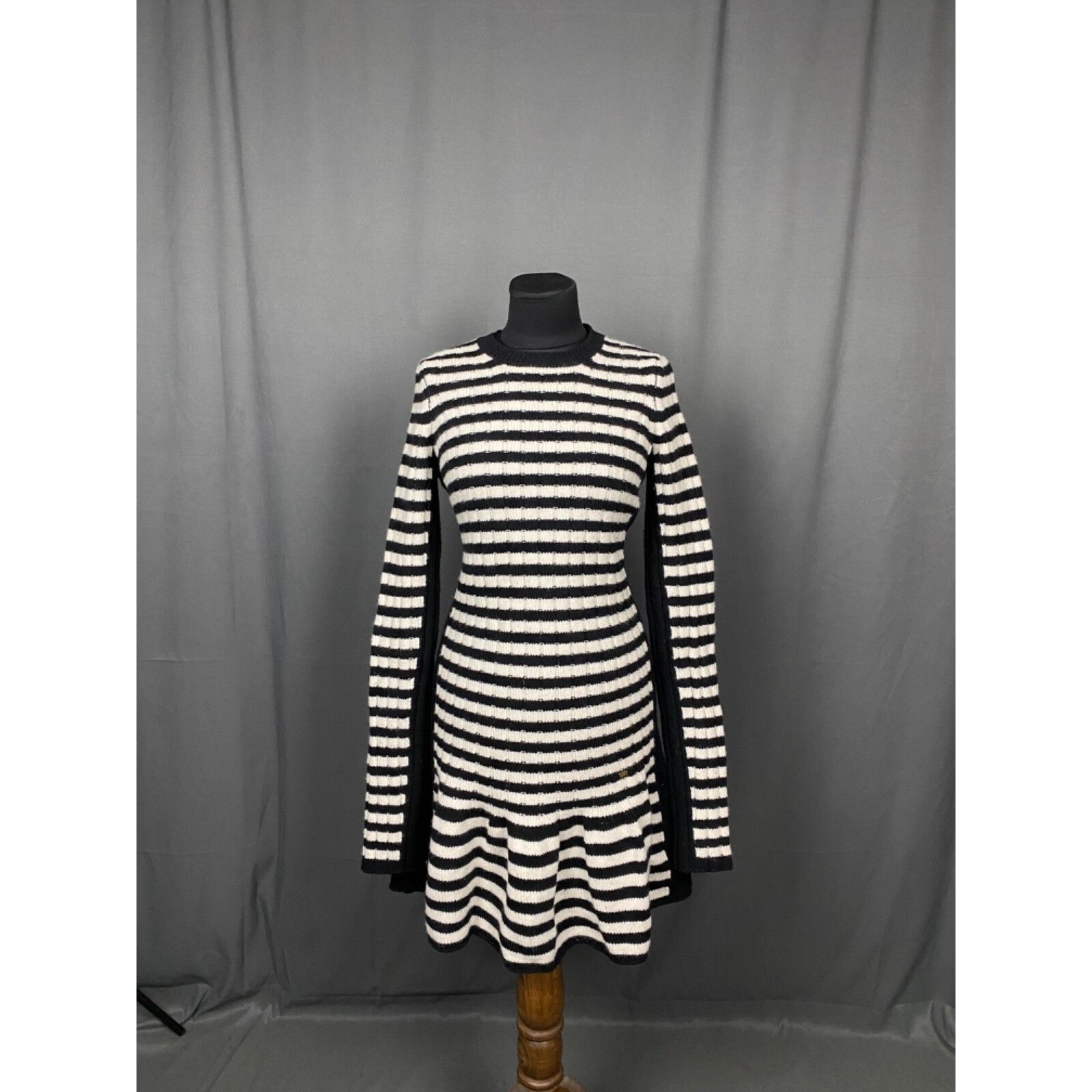 Sonia Rykiel MINT! 790$ RRP Sonia Rykiel White Black Striped Knit Wool D Size XS / US 0-2 / IT 36-38 - 3 Thumbnail