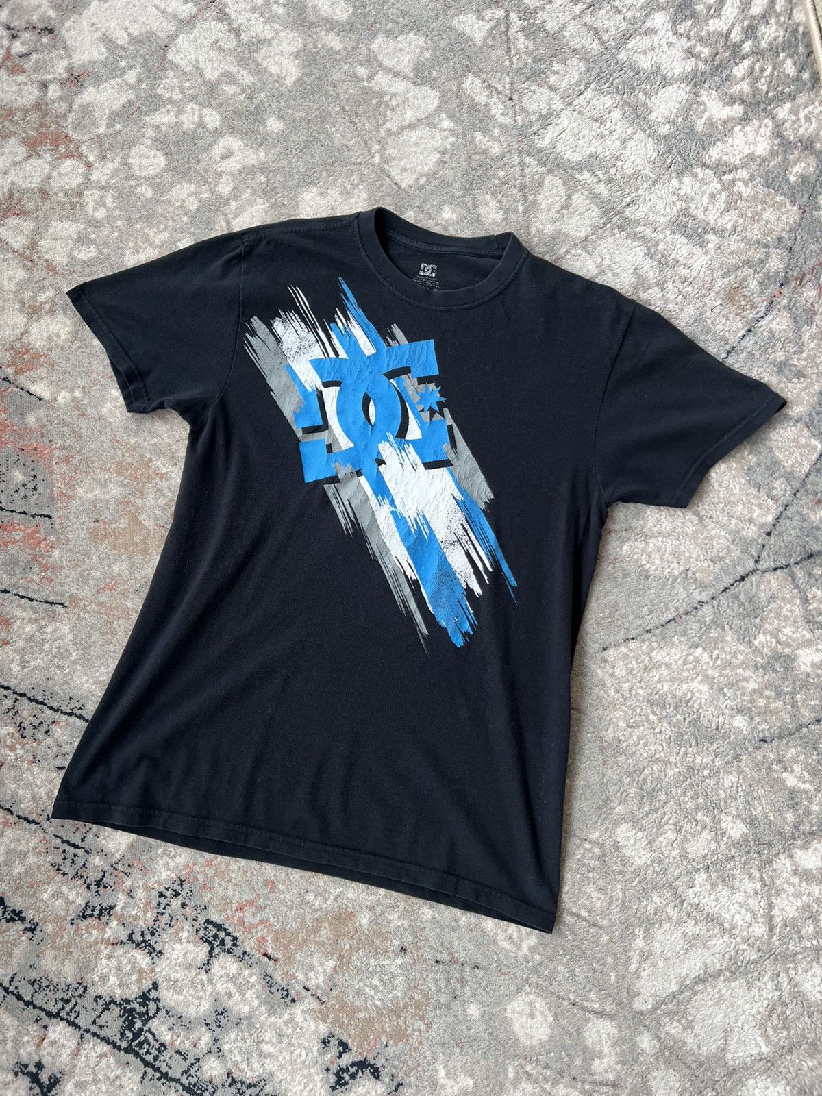 Vintage Vintage DC Shoes Tee Size US M / EU 48-50 / 2 - 1 Thumbnail