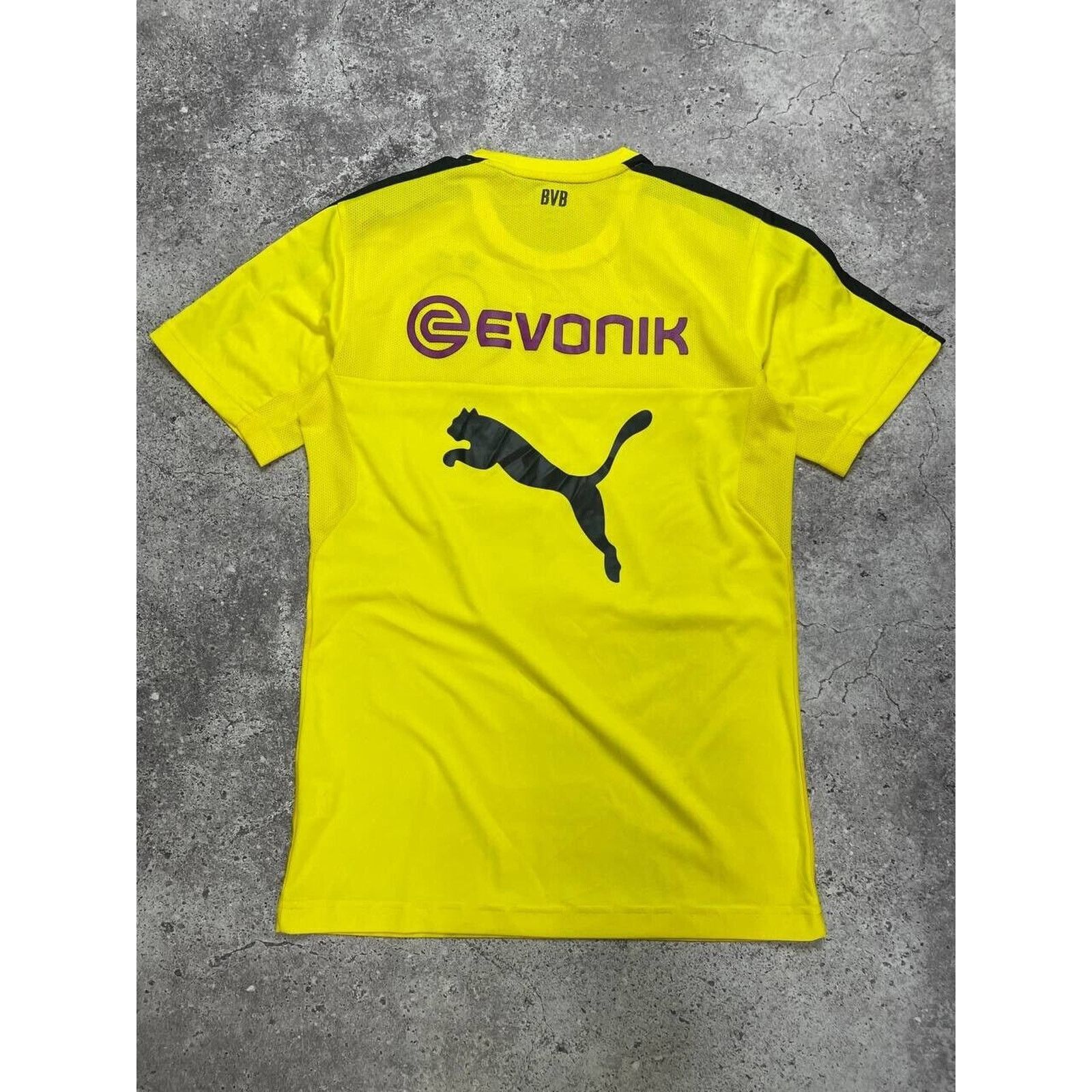 Puma Vintage Borussia Dortmund Yellow Soccer Jersey M Puma BVB Size US M / EU 48-50 / 2 - 7 Thumbnail