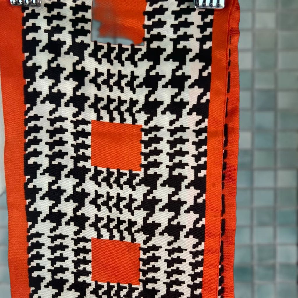 Vintage VTG Unbranded Scarf Women Square Black Orange 45X41 Inch Classic Floral Geometric Vintage 1990s? Size ONE SIZE - 1 Thumbnail