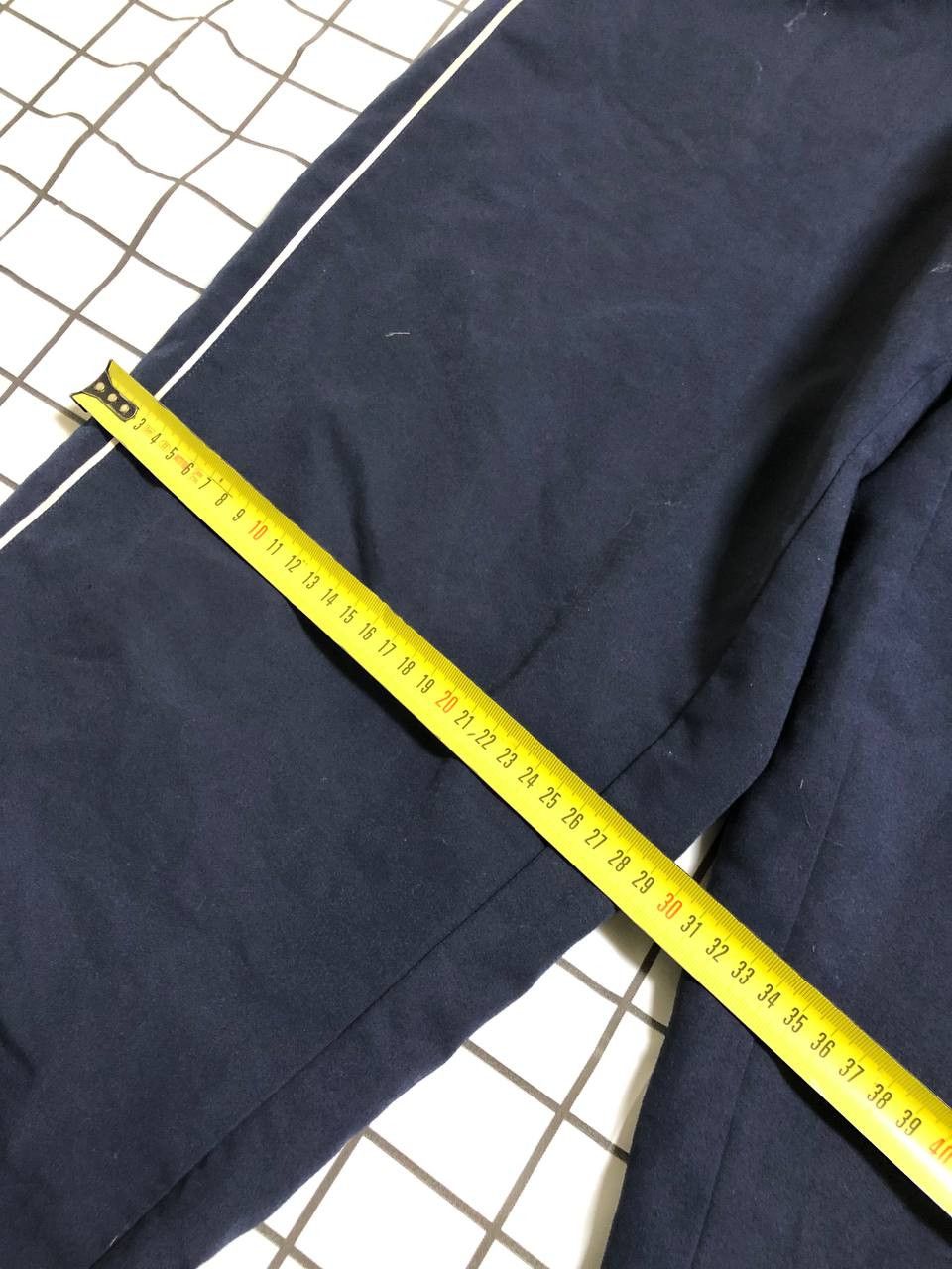Umbro Umbro Vintage Mens Nylon Baggy Pants Drill Style Size US 34 / EU 50 - 3 Thumbnail