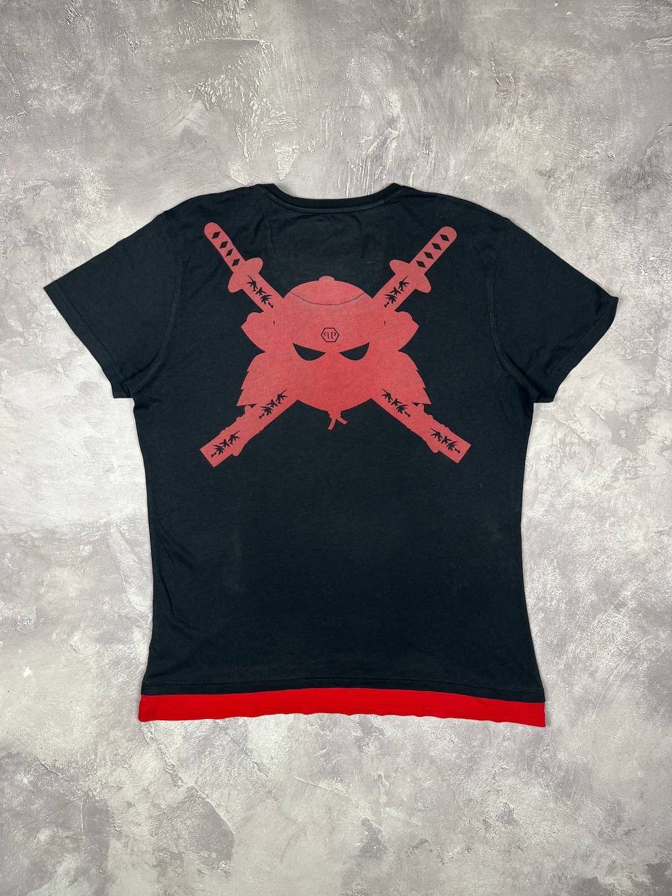 Philipp Plein Philipp Plein Samurai Skull Graphic Men's T-Shirt Black Red Size US XL / EU 56 / 4 - 9 Thumbnail