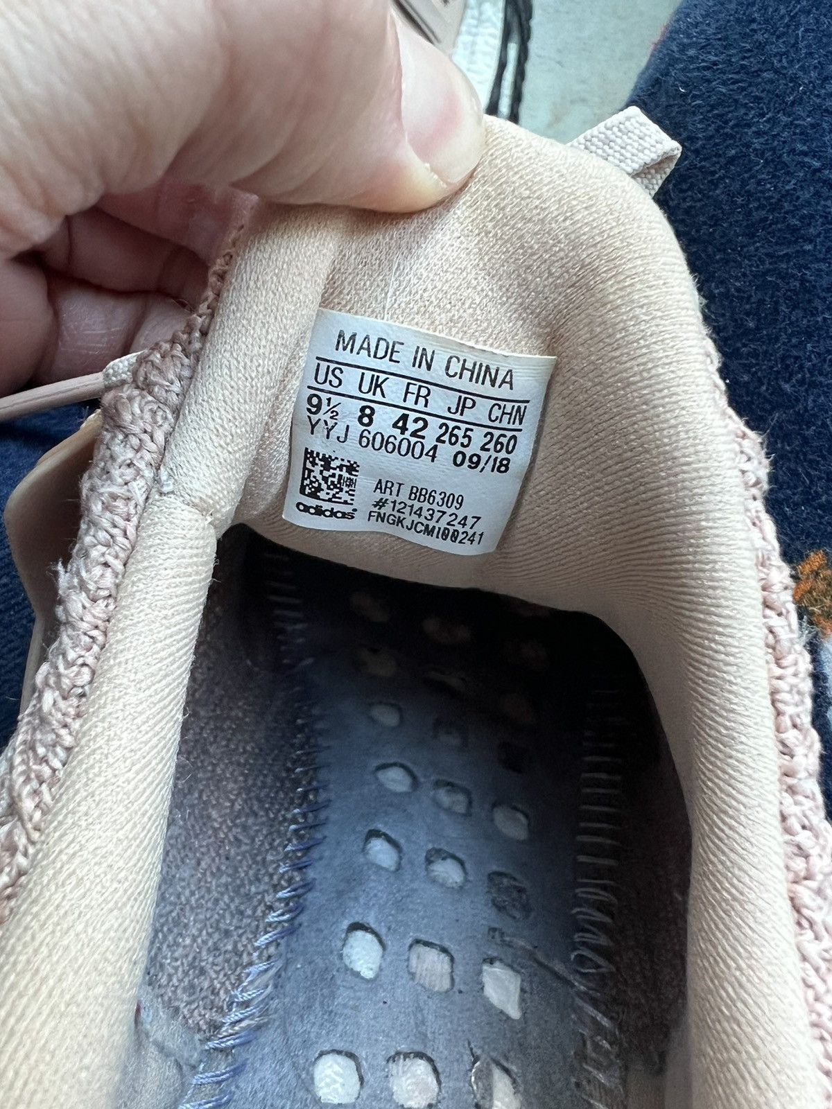 Adidas Ultra Boost Ash Peach (Missing Insoles) Size US 9.5 / IT 39.5 - 10 Thumbnail
