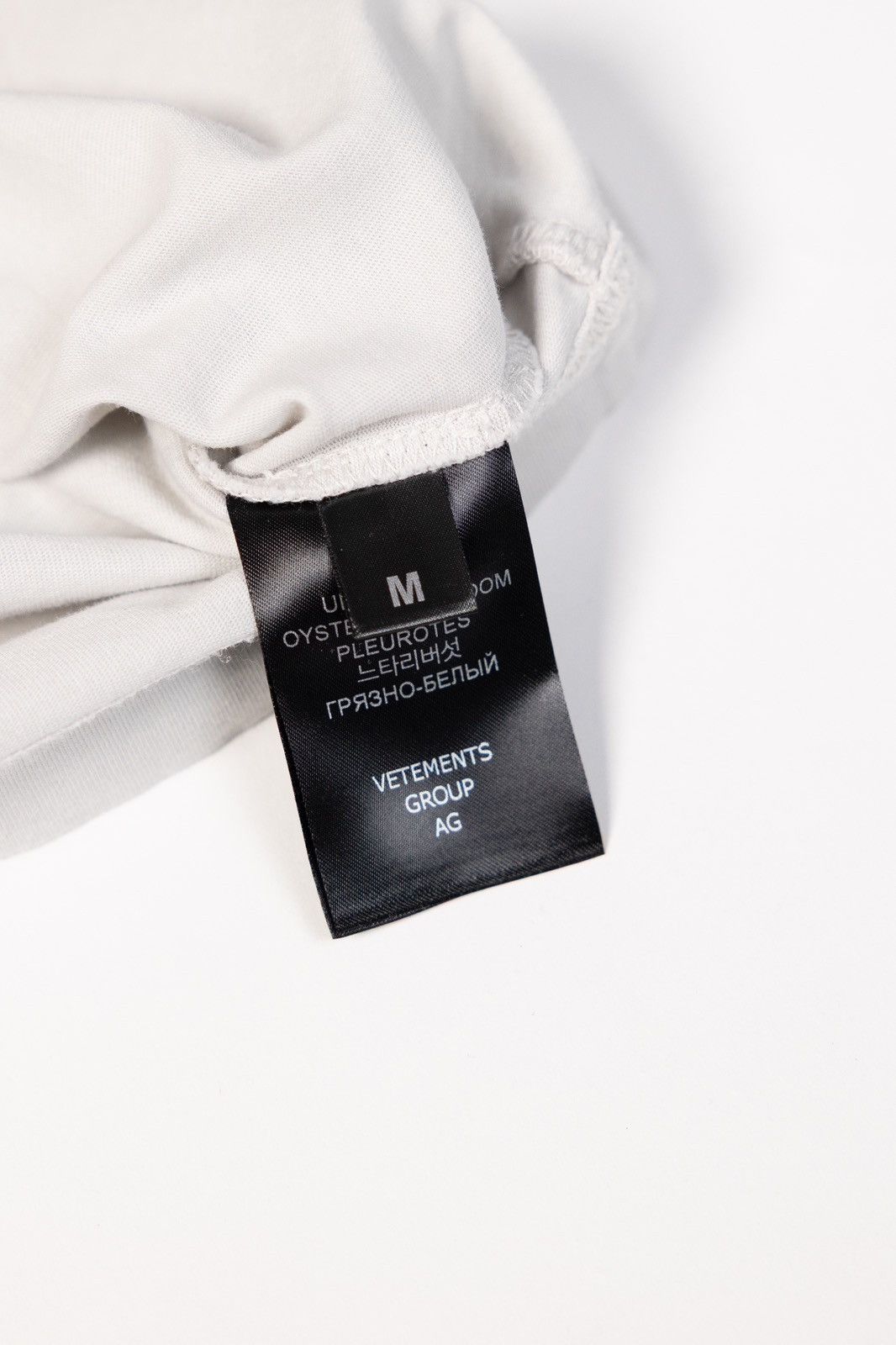Vetements Vetements Limited Edition Tee Size US M / EU 48-50 / 2 - 8 Thumbnail