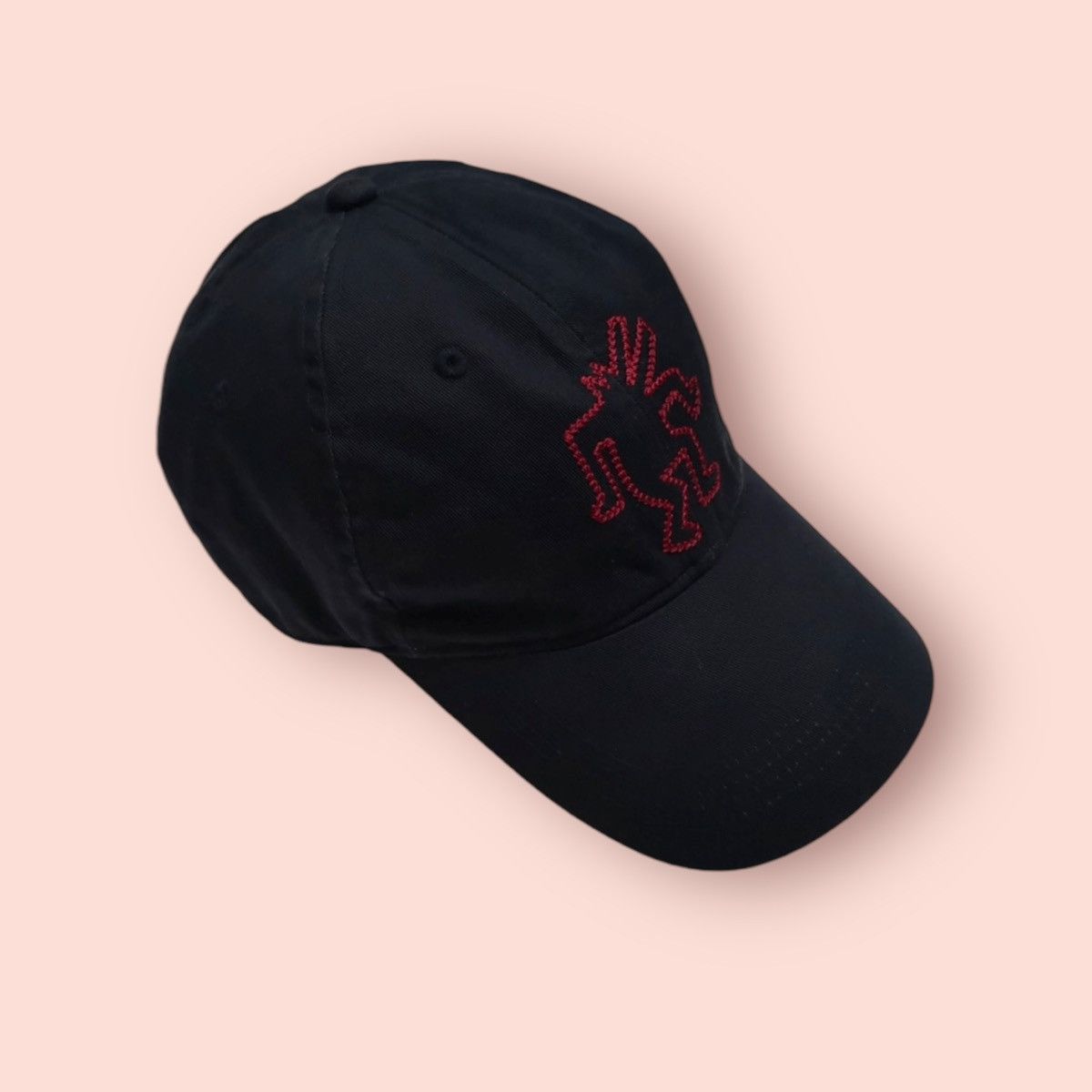 Jun Takahashi VINTAGE KEITH HARING X UNIQLO BIG LOGO STRAPBACK Size ONE SIZE - 12 Thumbnail