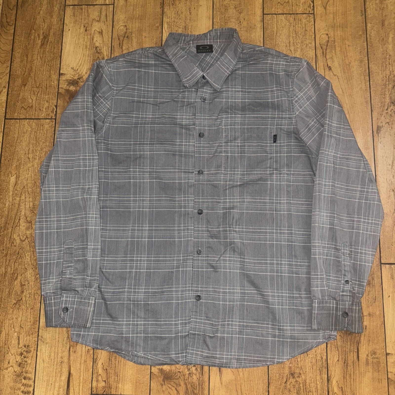 Oakley Oakley Long Sleeve Dress Shirt Plaid Gray Large 22x29 Size US L / EU 52-54 / 3 - 1 Thumbnail