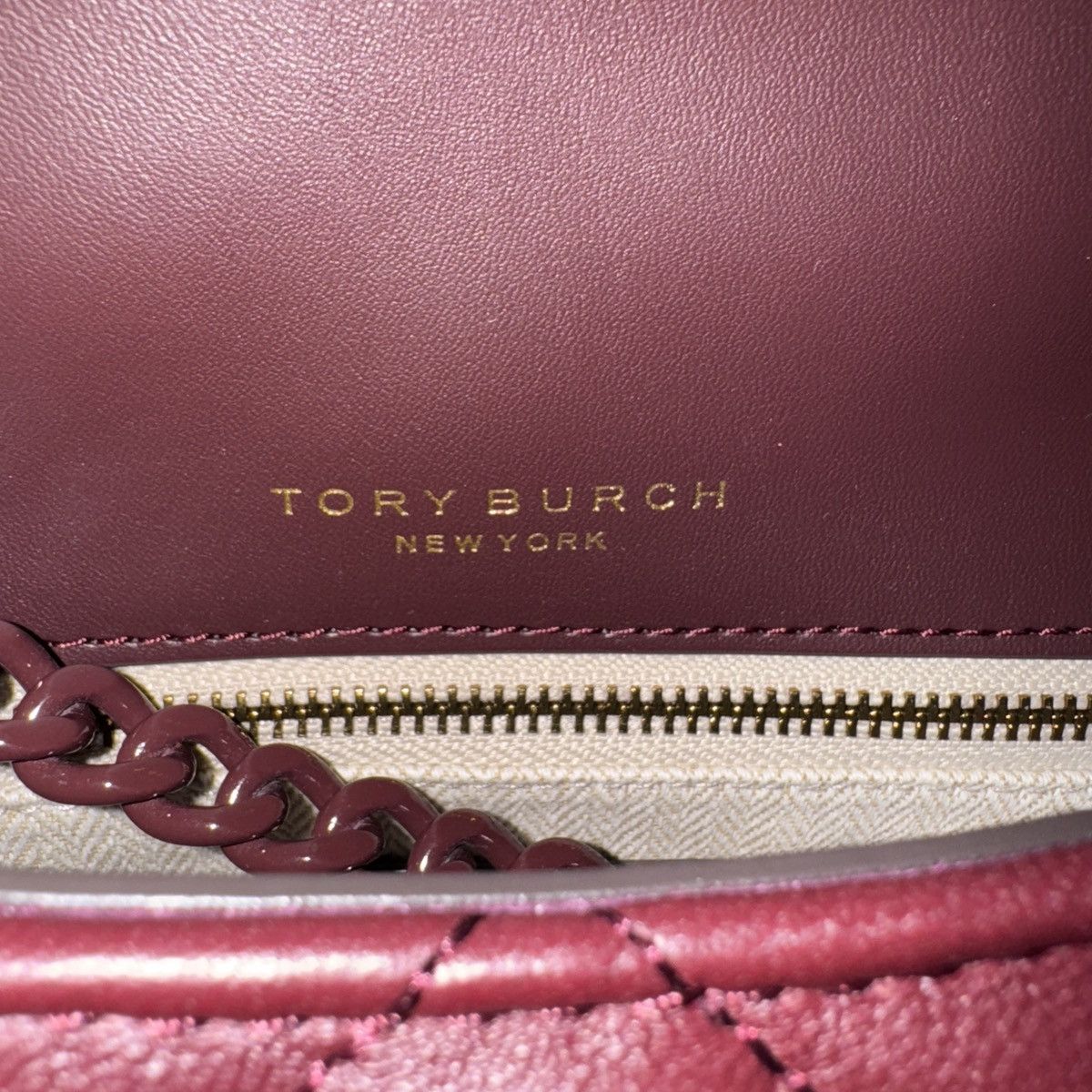 Tory Burch Tory Burch Willa Soft Quilt Small Leather Shoulder Bag Size ONE SIZE - 7 Thumbnail