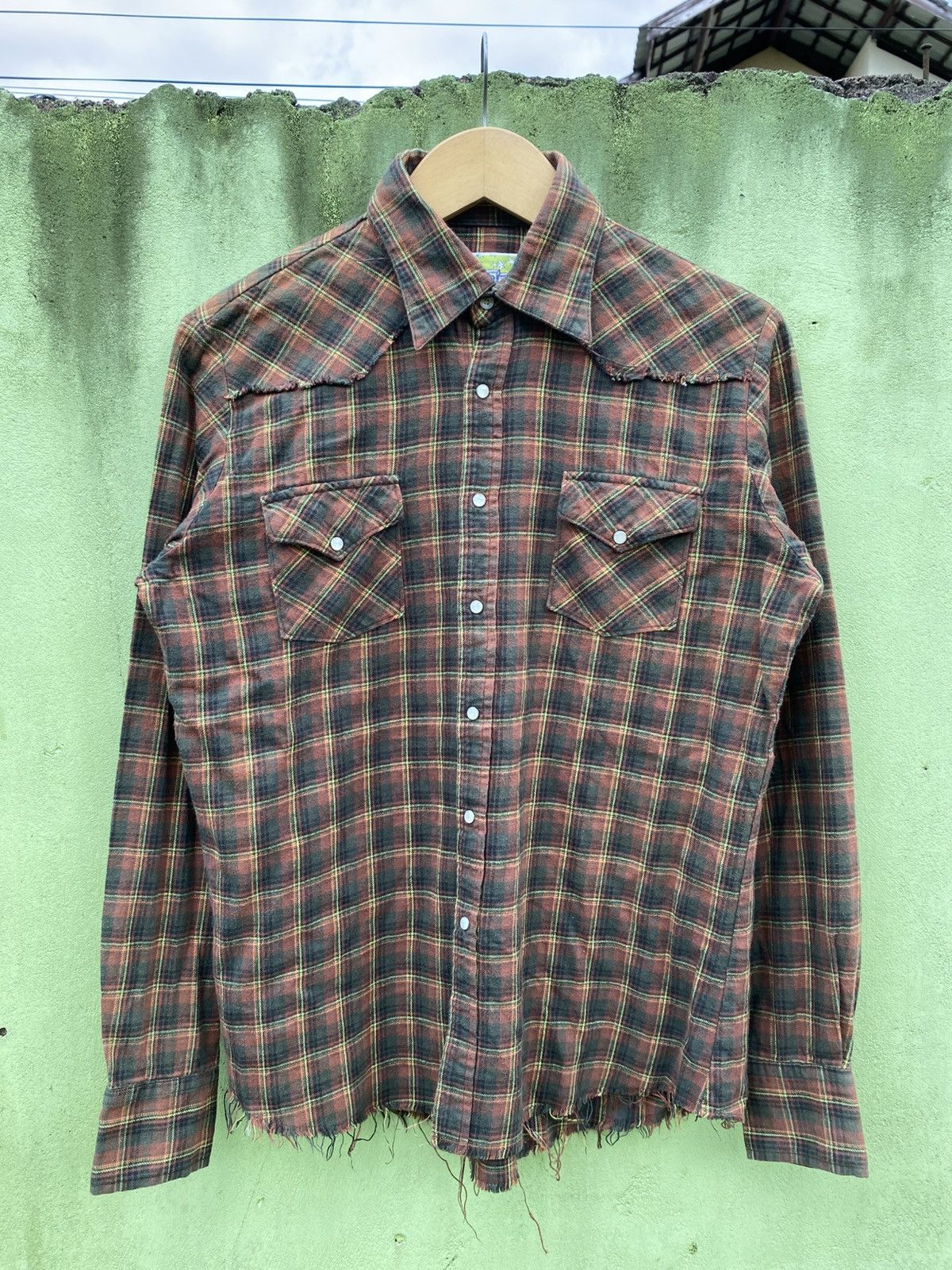 Japanese Brand Gdc Free!! Oldschool Plaid Flannel Shirt Distressed Finish Size US M / EU 48-50 / 2 - 1 Thumbnail