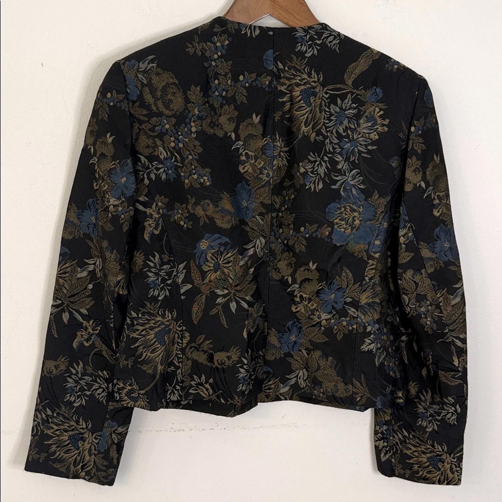 Jones New York Jones New York Black Blue Gold Floral Zip Jacket SZ 10P Size L / US 10 / IT 46 - 2 Thumbnail