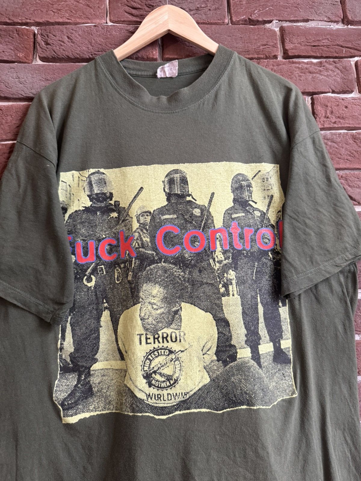 Band Tees Vintage 90s Don Rock Terror Wordwide Fuck Control band Tee Size US XL / EU 56 / 4 - 4 Thumbnail