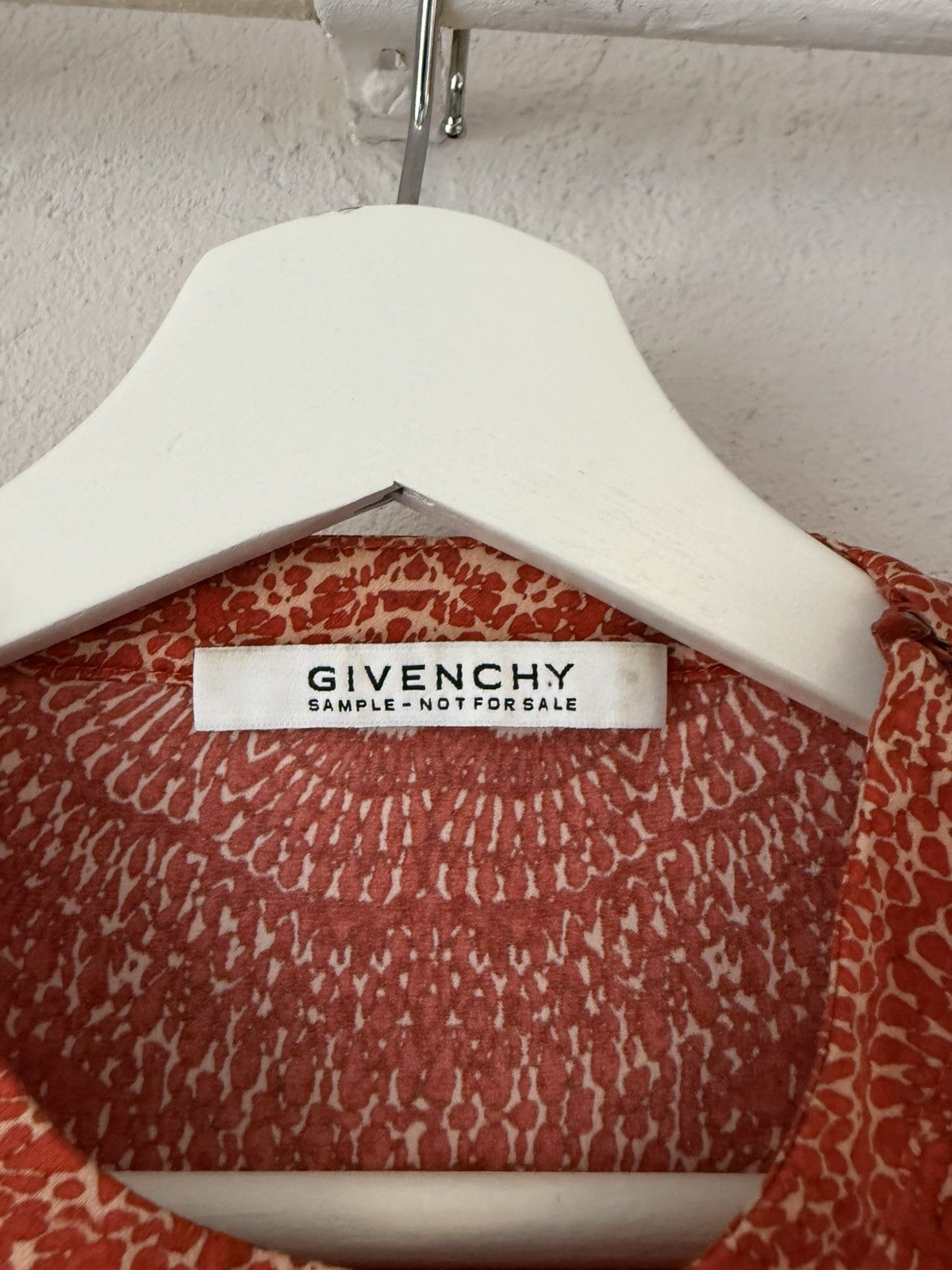 Givenchy “I Feel Love” Silk T-Shirt Size US M / EU 48-50 / 2 - 3 Thumbnail
