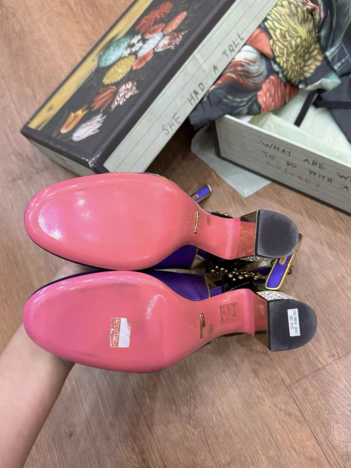 Gucci Rare Gucci Runway Satin Embroidered Dragon Caspar Pumps Size US 7.5 / IT 37.5 - 13 Thumbnail