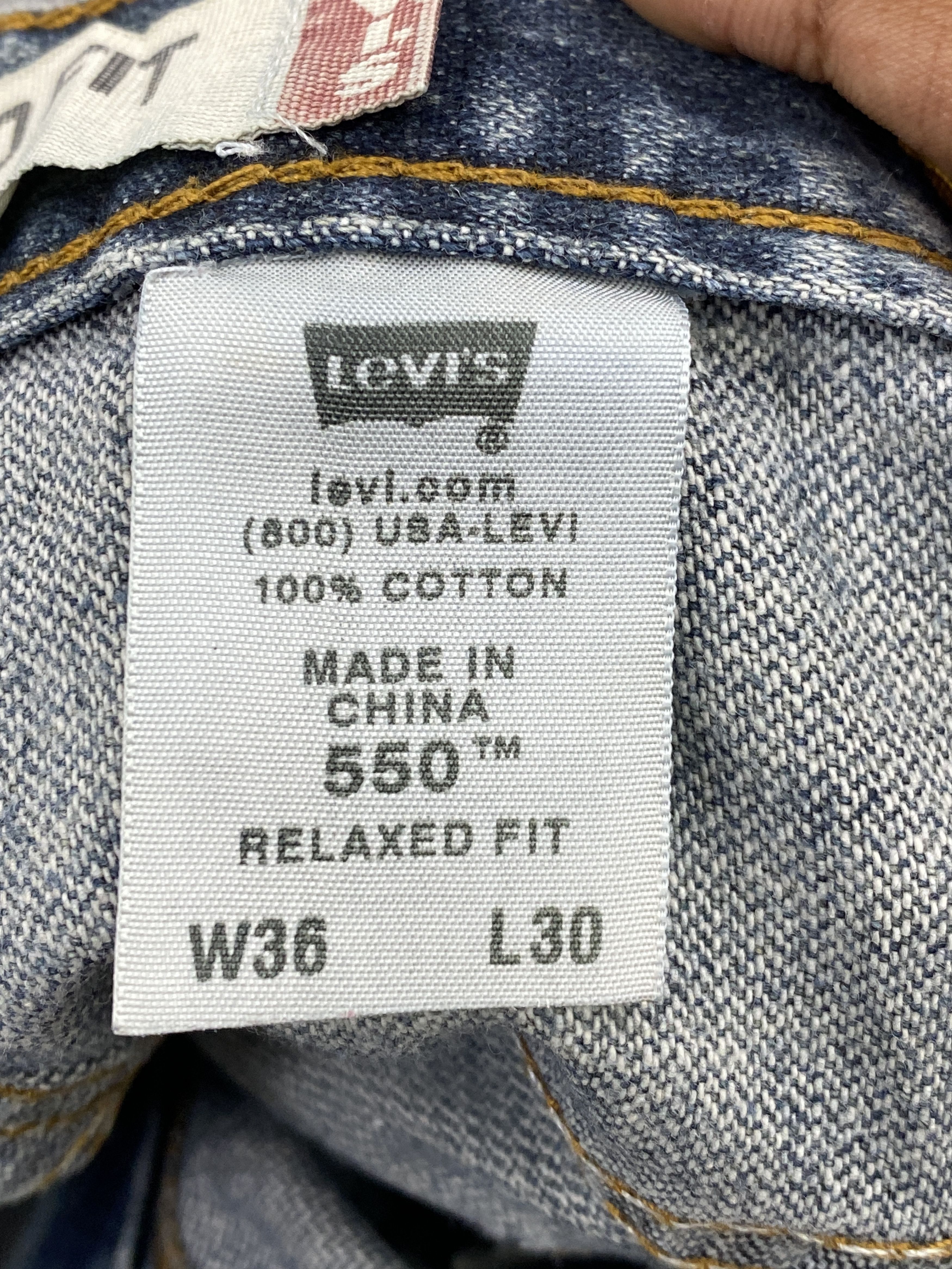 Levi's Distressed Vintage Levi's 550 Splatter Paint Jeans DP2686 Size US 35 - 7 Thumbnail
