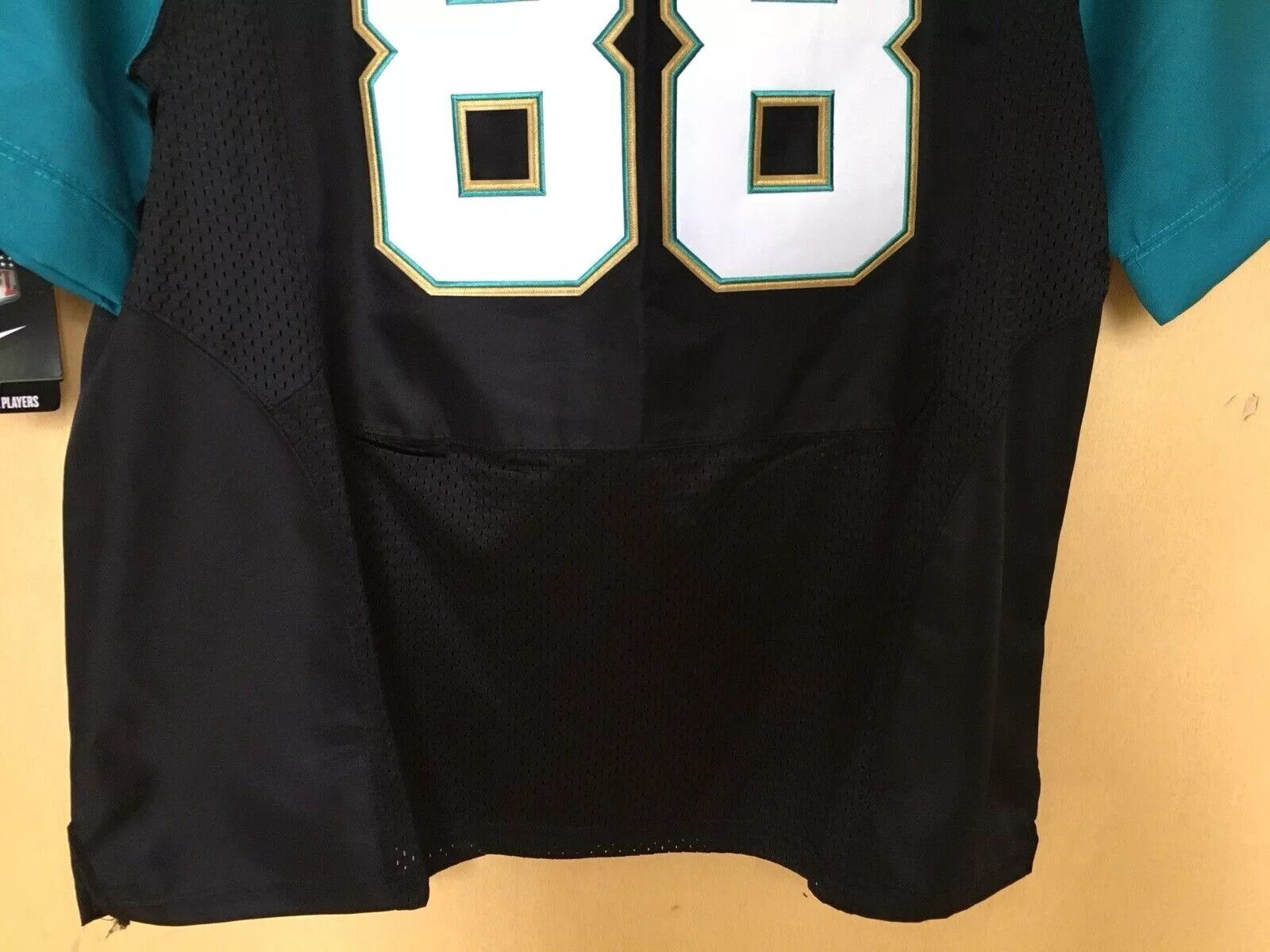 Nike NFL JAGUARS JACKSONVILLE JAGS HURNS NIKE FOOTBALL JERSEY Size US XL / EU 56 / 4 - 7 Thumbnail