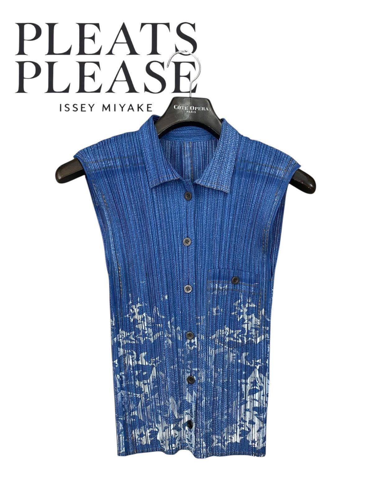 Pleats Please Issey Miyake Pleats please issey miyake shirt button ups nice design Size M / US 6-8 / IT 42-44 - 1 Thumbnail