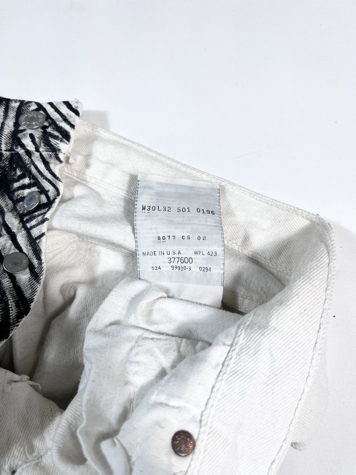 Levi's Vintage Clothing 90's VINTAGE LEVI's 501 DOODLE PAINTER Size US 30 / EU 46 - 10 Thumbnail