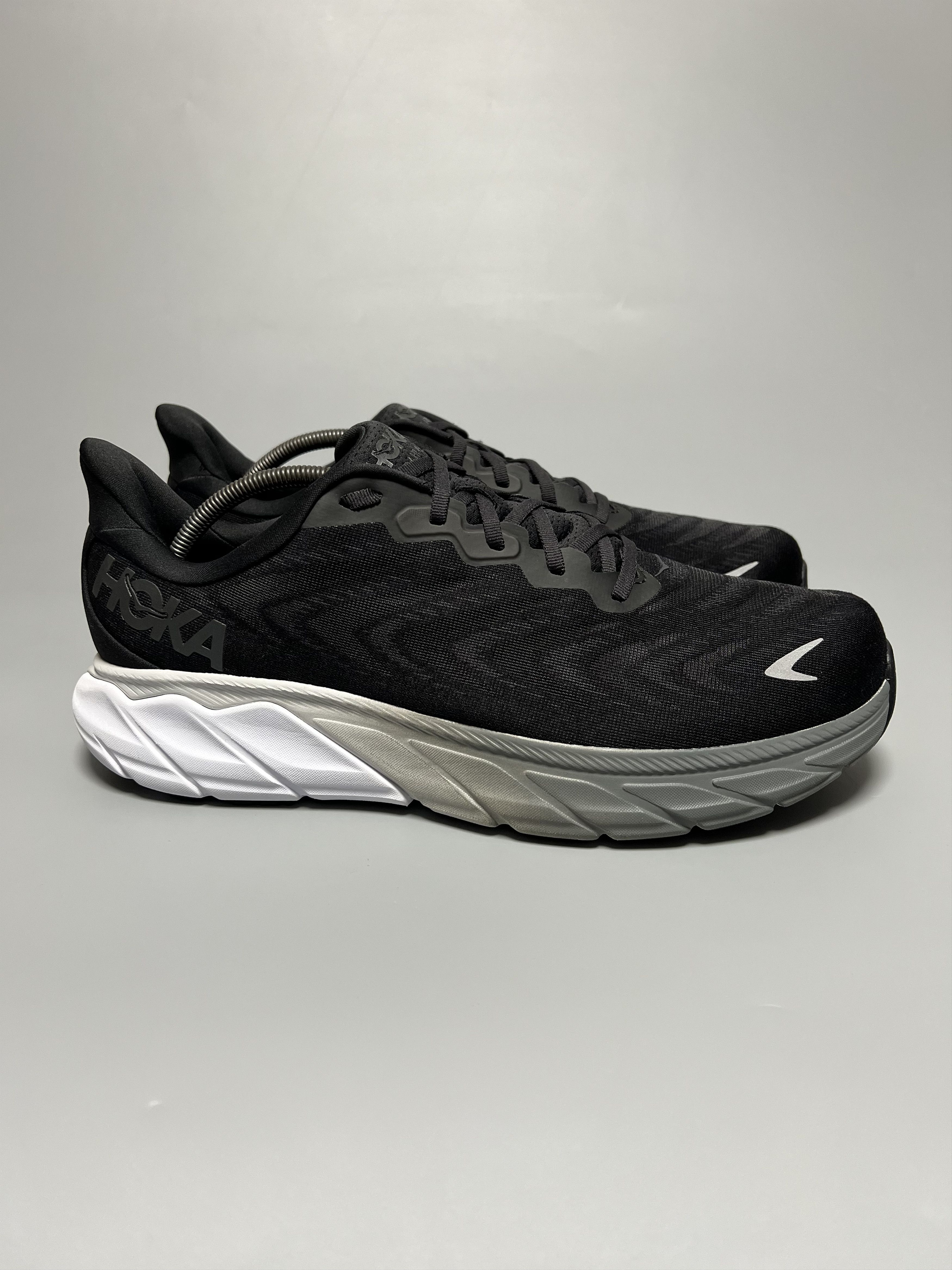 13 Ee Hoka One One Arahi 6 Wide Running Shoes Walking Gym in Black, Men's