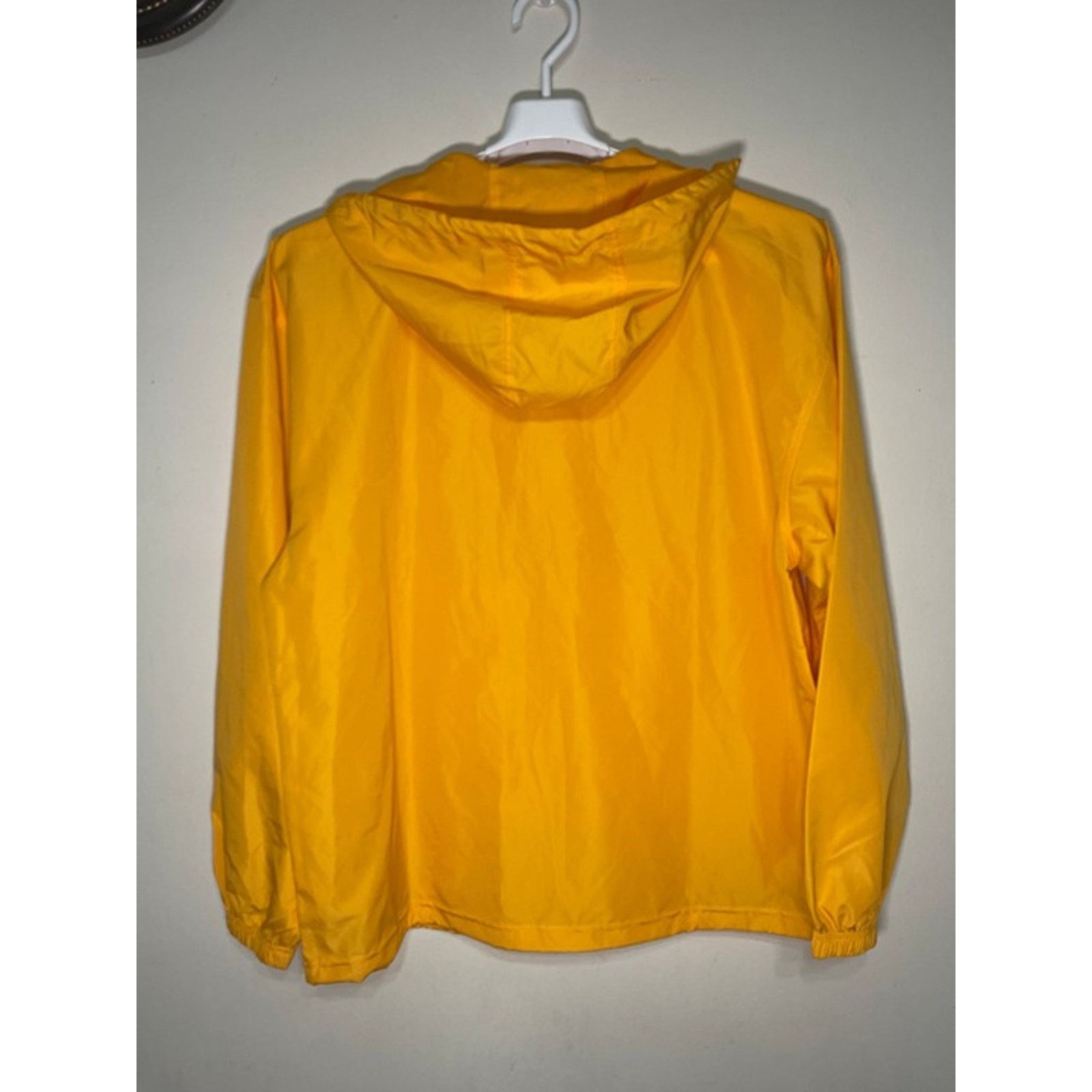 Champion Champion Authentic Athletic Wear Rain Coat Size L - USED Size US L / EU 52-54 / 3 - 2 Thumbnail