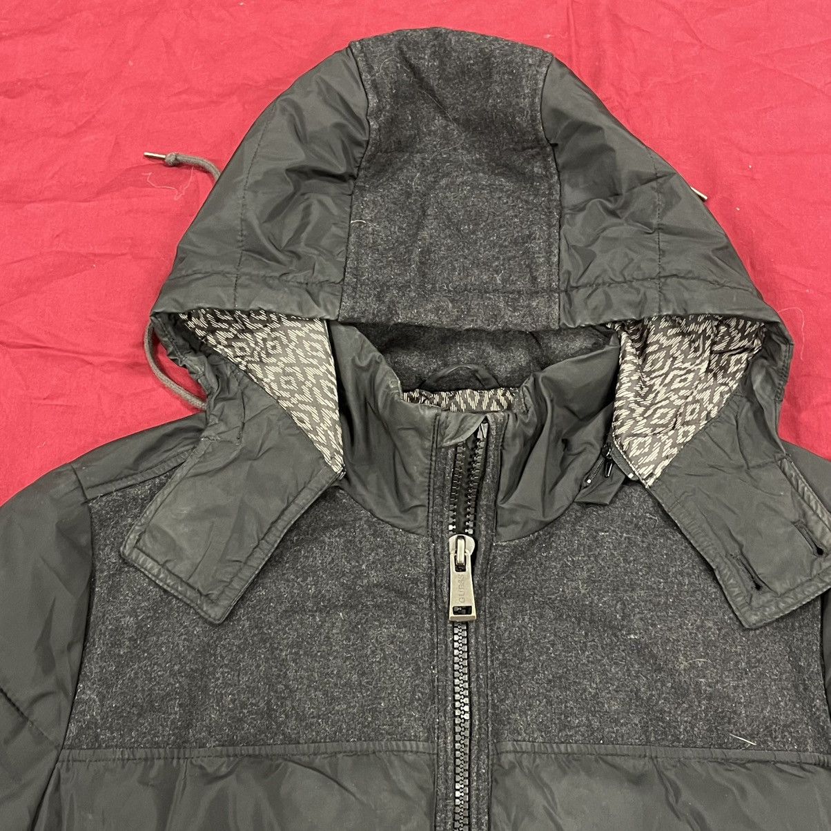 Guess Guess Black puffer jacket with removable hood Size US S / EU 44-46 / 1 - 2 Thumbnail
