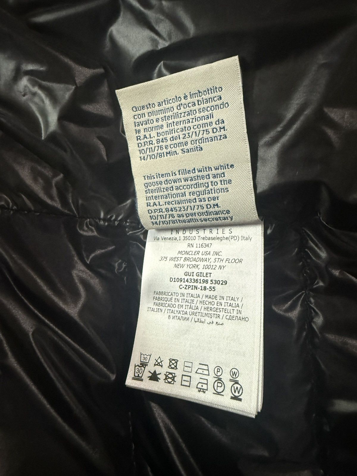 Moncler Moncler Gui Padded Down Gilet Size US L / EU 52-54 / 3 - 13 Thumbnail