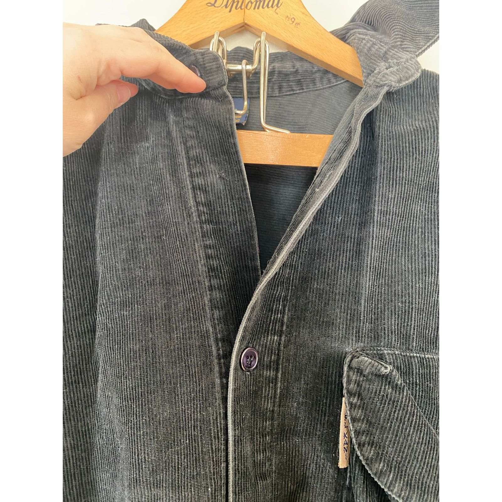 Karl Kani Karl Kani Jeans Black Button Up Corduroy Shirt L Shacket Size US L / EU 52-54 / 3 - 4 Thumbnail