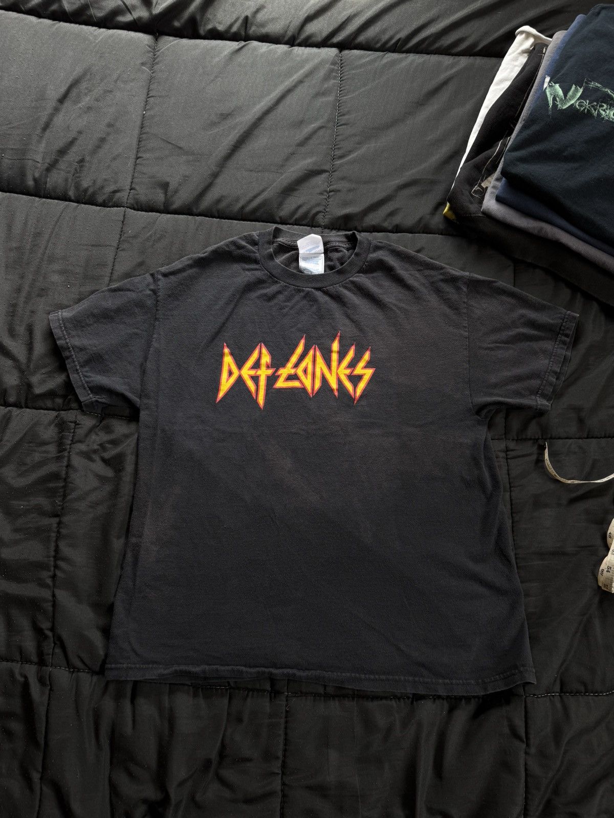 Vintage y2k Deftones Shirt (def leppard)