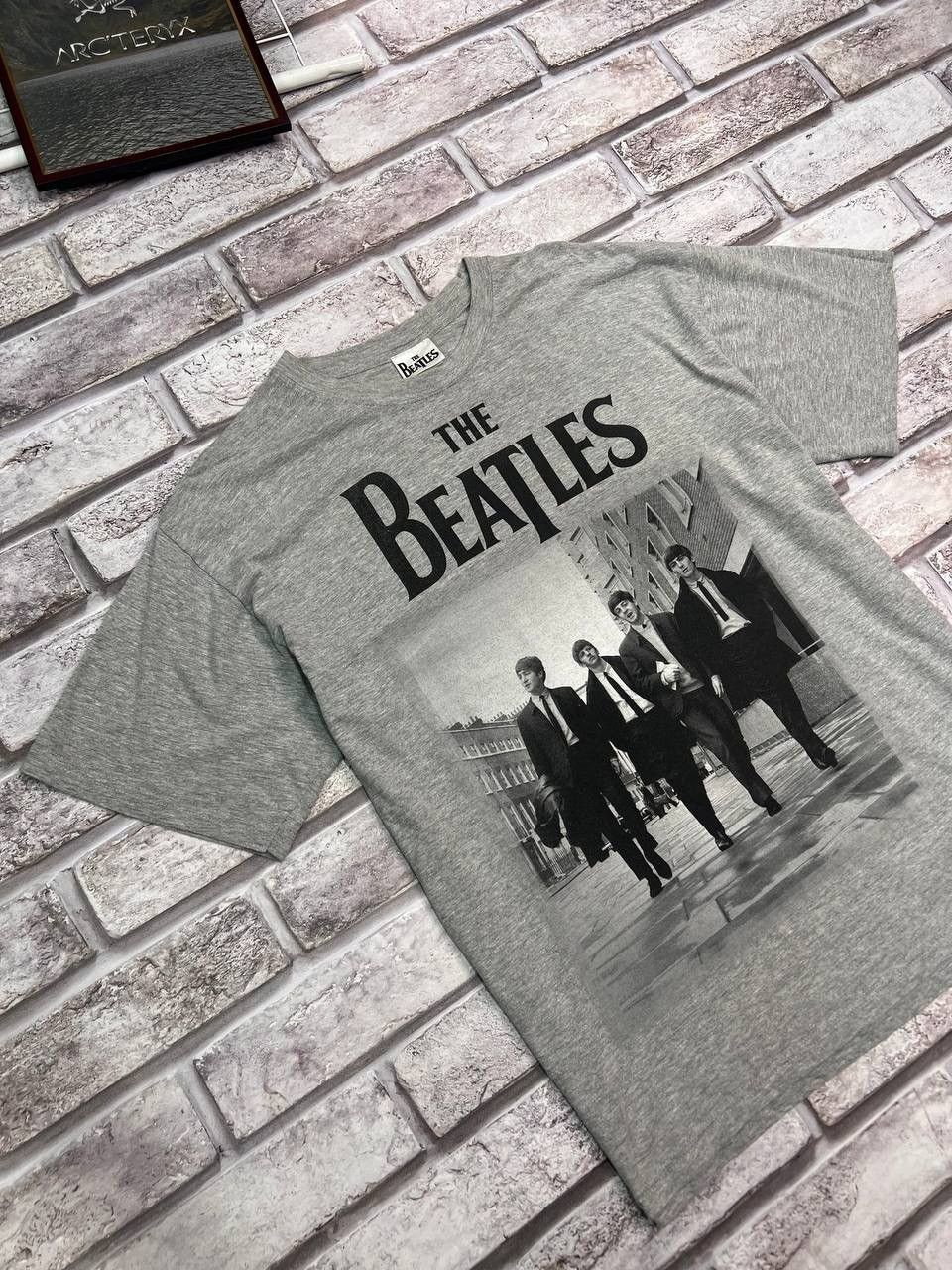 Band Tees × Gildan × Vintage Vintage Gildan The Beatles 2012 T-shirt Size US XL / EU 56 / 4 - 3 Thumbnail