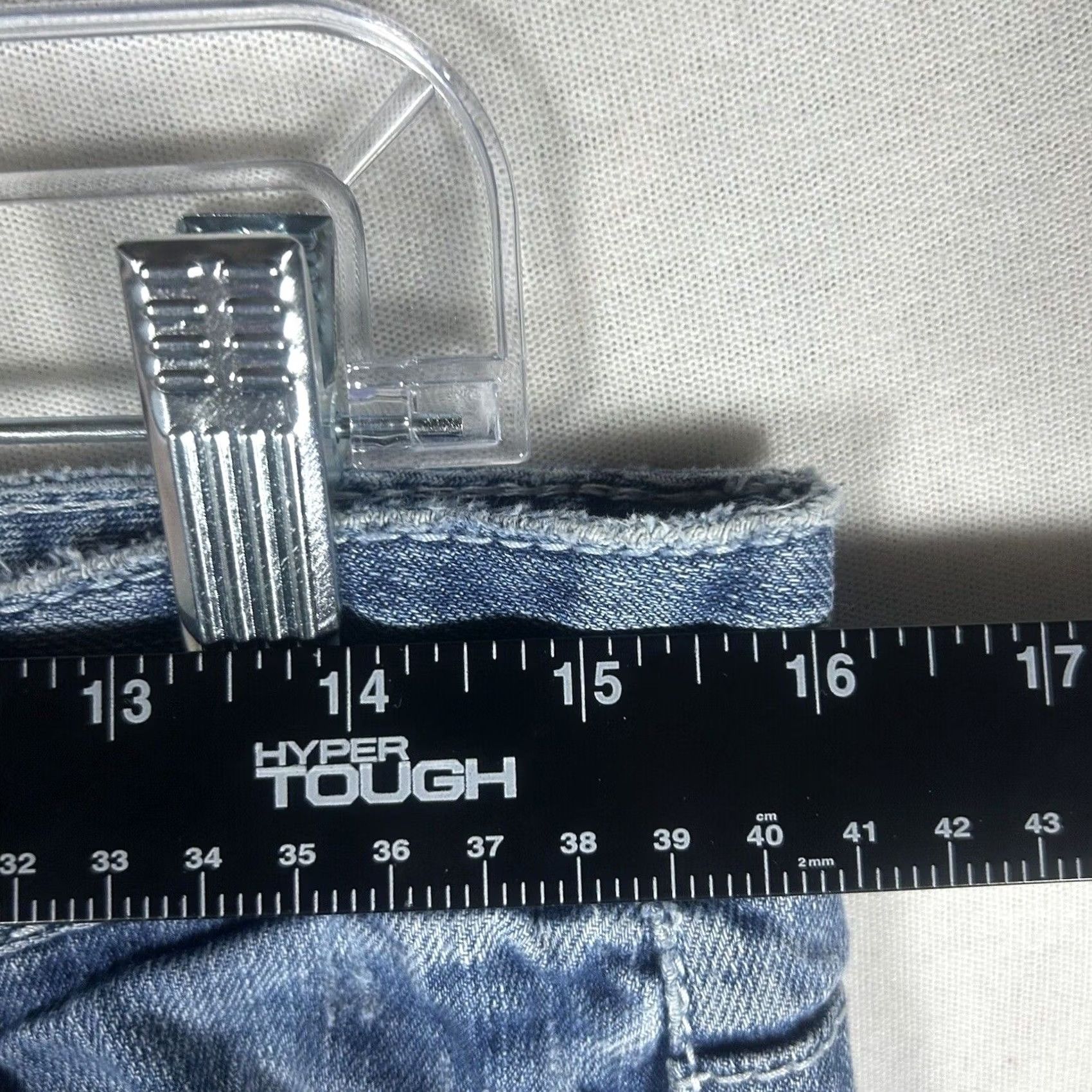 Vintage Maurices Skinny Leg Jeans Womens Size 4 Low Rise Medium Wash Denim Distressed Zipper Pockets Regular Fit Pocket Maurices Skinny Leg Womens Jeans Size 27" / US 4 / IT 40 - 6 Thumbnail
