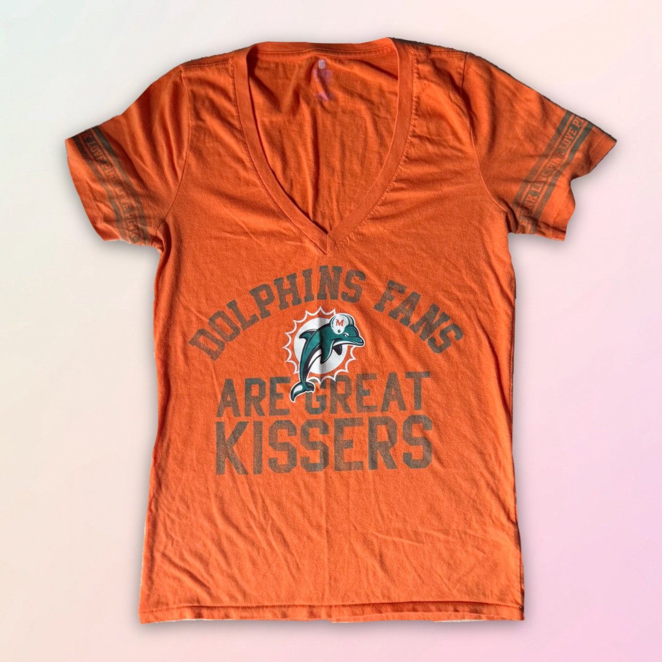 Pink × Victoria's Secret × Vintage Pink x NFL x 5th & Ocean, Retro, Dolphins’ Fan V-Neck Tee Size L / US 10 / IT 46 - 1 Thumbnail