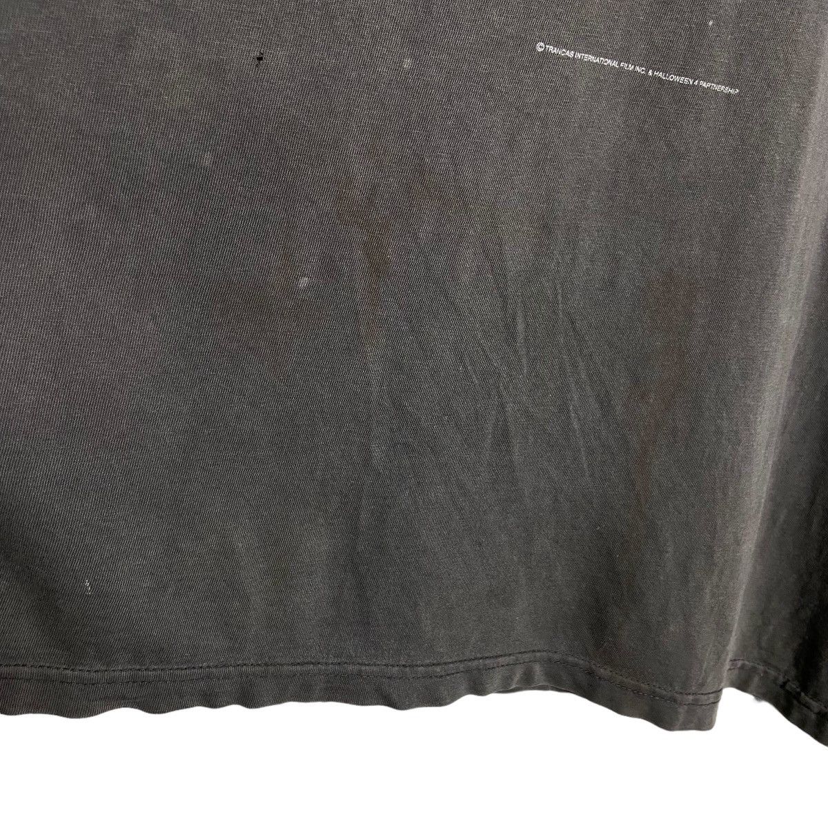 Expert Horror Vintage 90s Michael Myers Halloween Horror Movie T-Shirt Size US XL / EU 56 / 4 - 11 Thumbnail