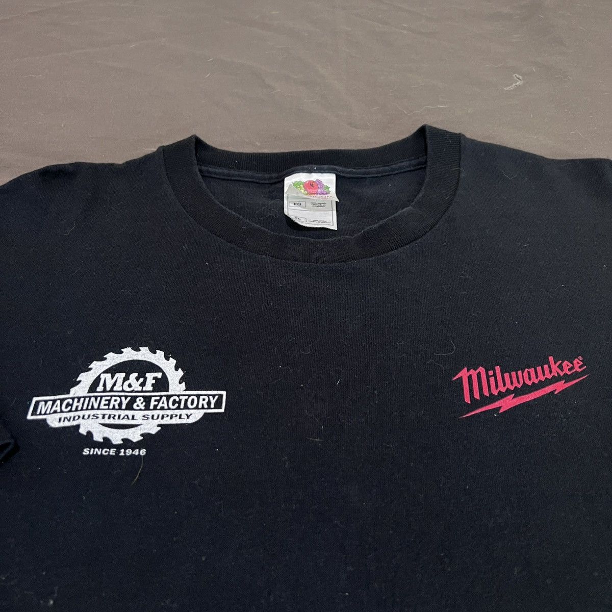 Fruit Of The Loom × Vintage Vintage Y2K Milwaukee Electric Tool Promo Tee XL Size US XL / EU 56 / 4 - 5 Thumbnail