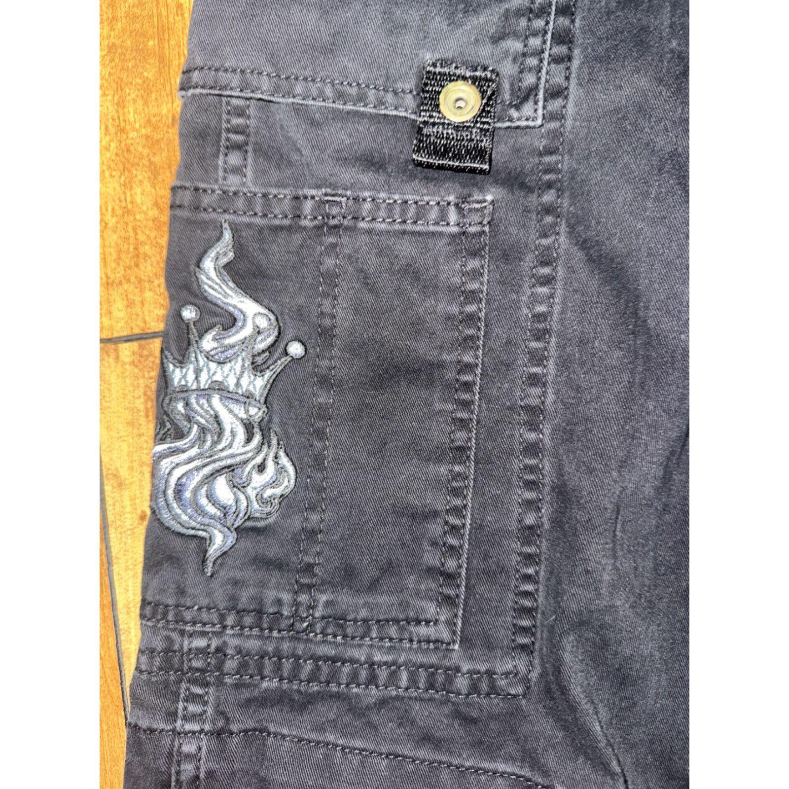 JNCO VINTAGE JNCO Cargo Shorts Black 30 Mens 90s Y2K Skater Workwear Baggy Embroidery Crown Logo Pockets Size US 30 / EU 46 - 8 Thumbnail