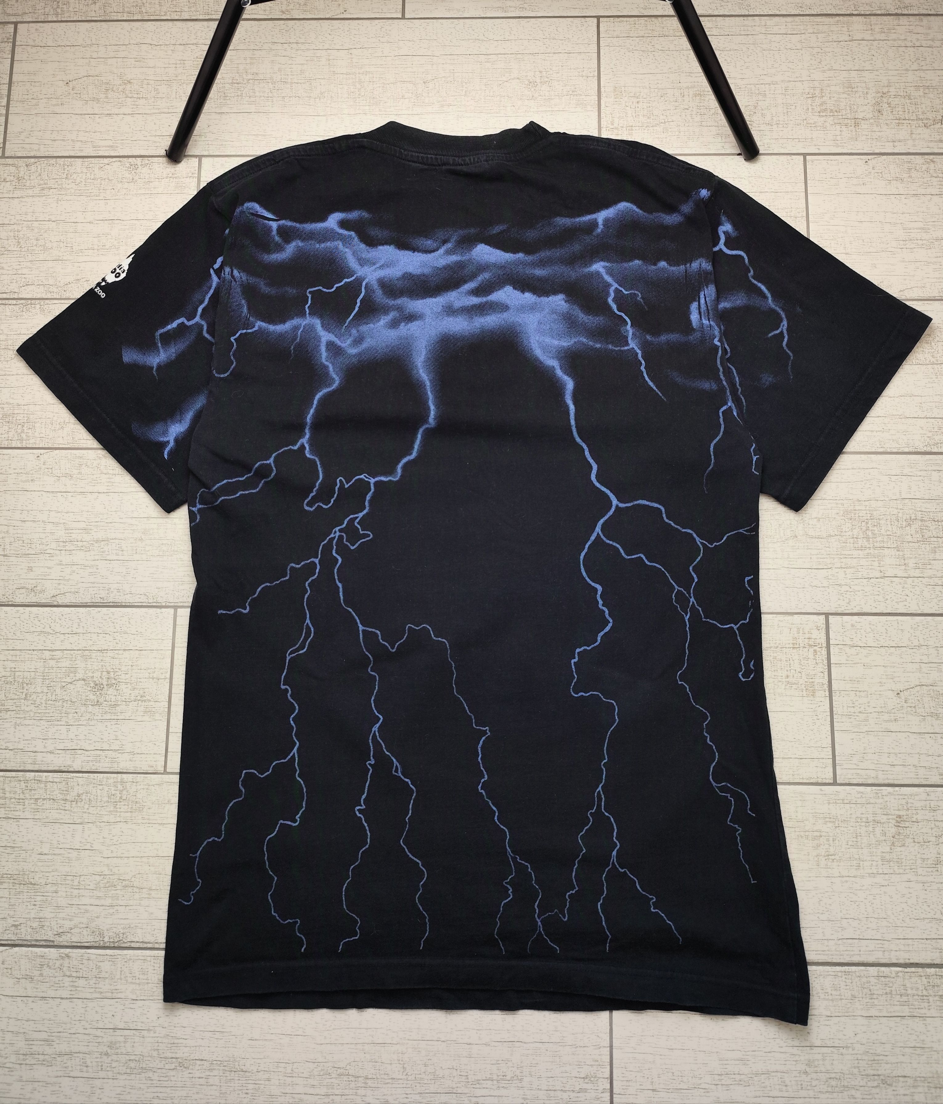 Vintage Vintage Planet Earth 90s Eagle AOP American Thunder Tee Size US XL / EU 56 / 4 - 6 Thumbnail