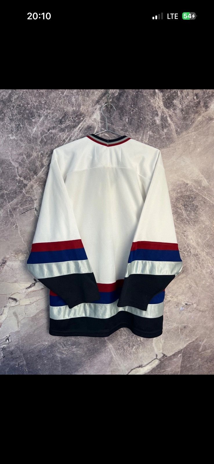 Ccm Vintage 90's CCM Vancouver Canucks NHL Jersey ! Size US M / EU 48-50 / 2 - 9 Thumbnail