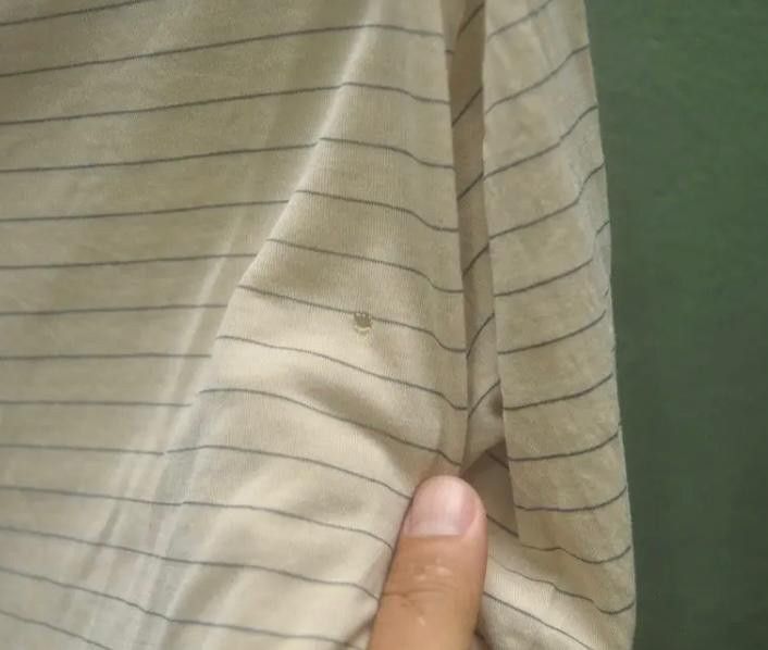 Hermes Vintage Hermes Made In Italy Short Sleeve Cream Colour Size US M / EU 48-50 / 2 - 11 Thumbnail