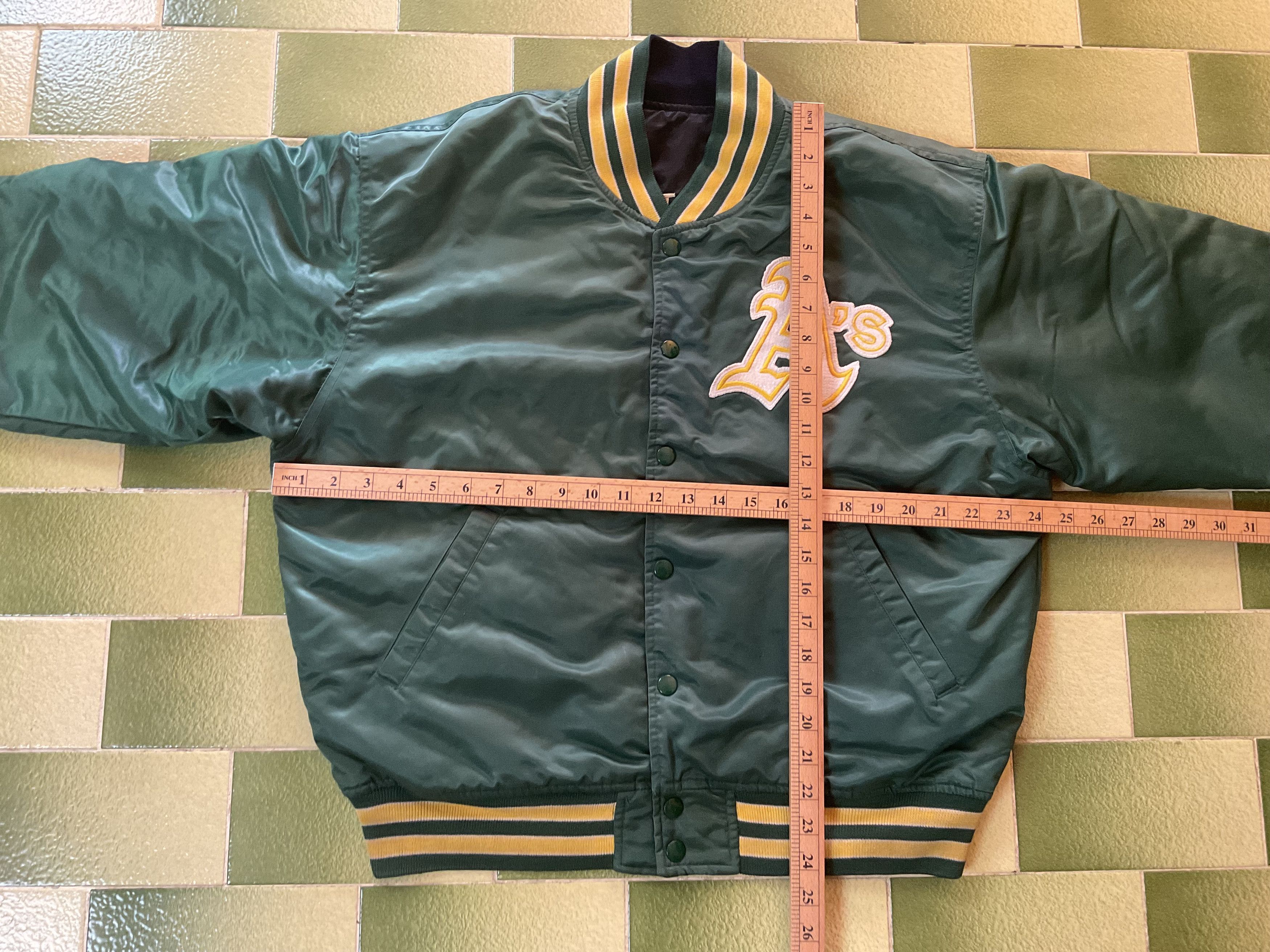 MLB Vintage Reversible Oakland Athletics Bomber Jacket Distress Size US L / EU 52-54 / 3 - 5 Thumbnail