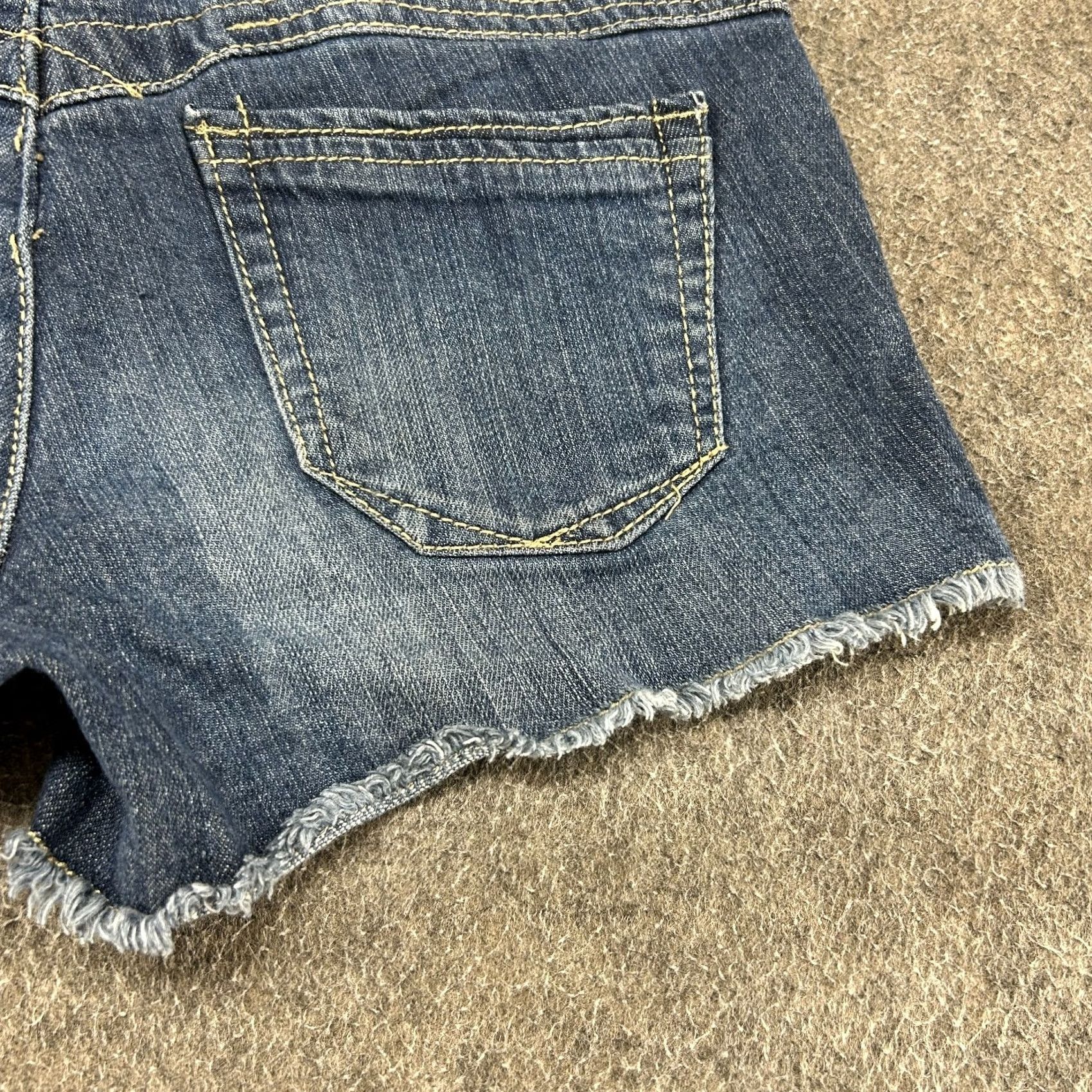 Vintage VINTAGE Jolt Shorts Juniors 3 Blue Medium Wash Cut Off Studded Mini Micro Y2K Size 26" / US 2 / IT 38 - 2 Thumbnail