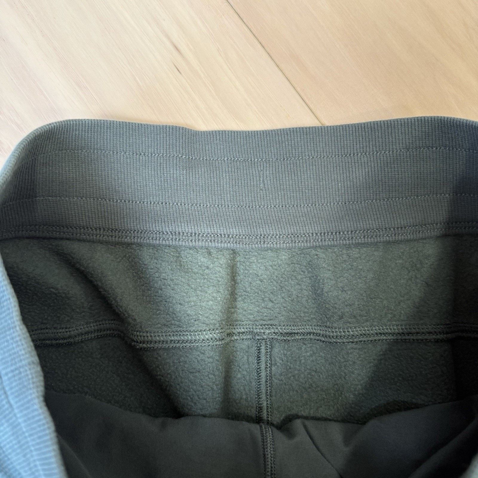 Lululemon Lululemon Scuba Mid Rise Wide Leg Sweatpants Women's 6 Green Size 28" / US 6 / IT 42 - 5 Thumbnail