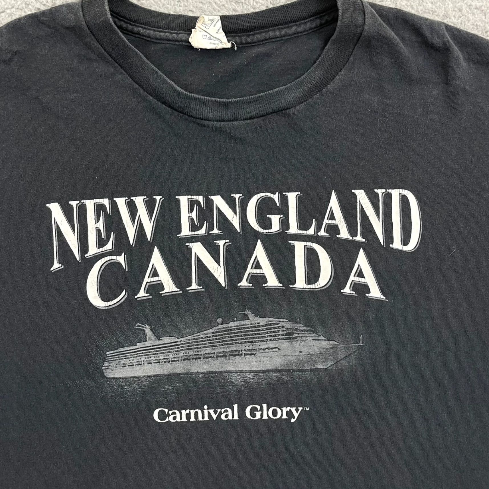 Gildan VINTAGE Canada Cruise Shirt Mens 2XL Travel New England 90s Graphic Short Sleeve Shirt Size US XXL / EU 58 / 5 - 2 Thumbnail
