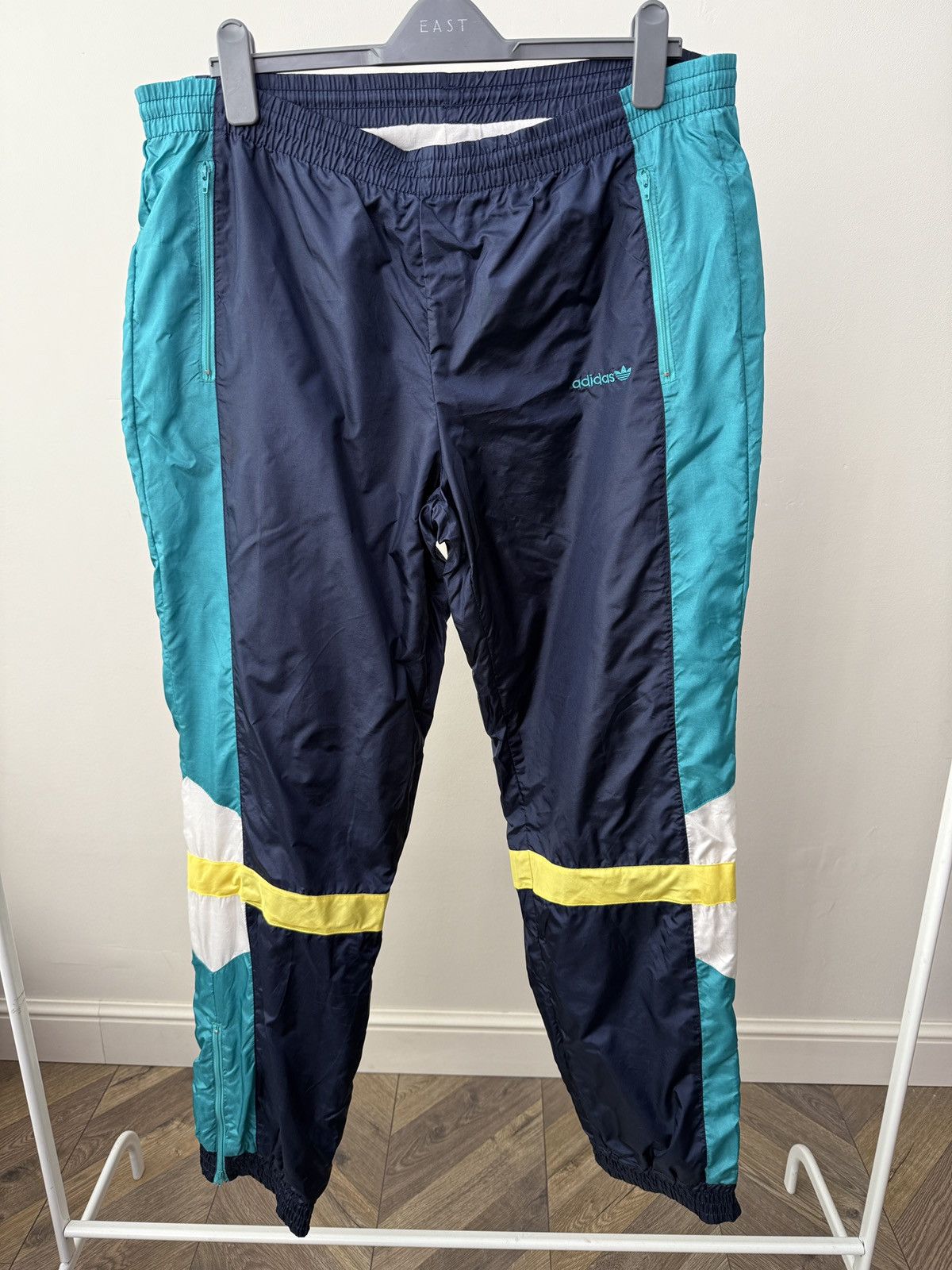 Adidas Vintage adidas Originals Track Pants 90s Windbreaker Size US 35 - 2 Thumbnail